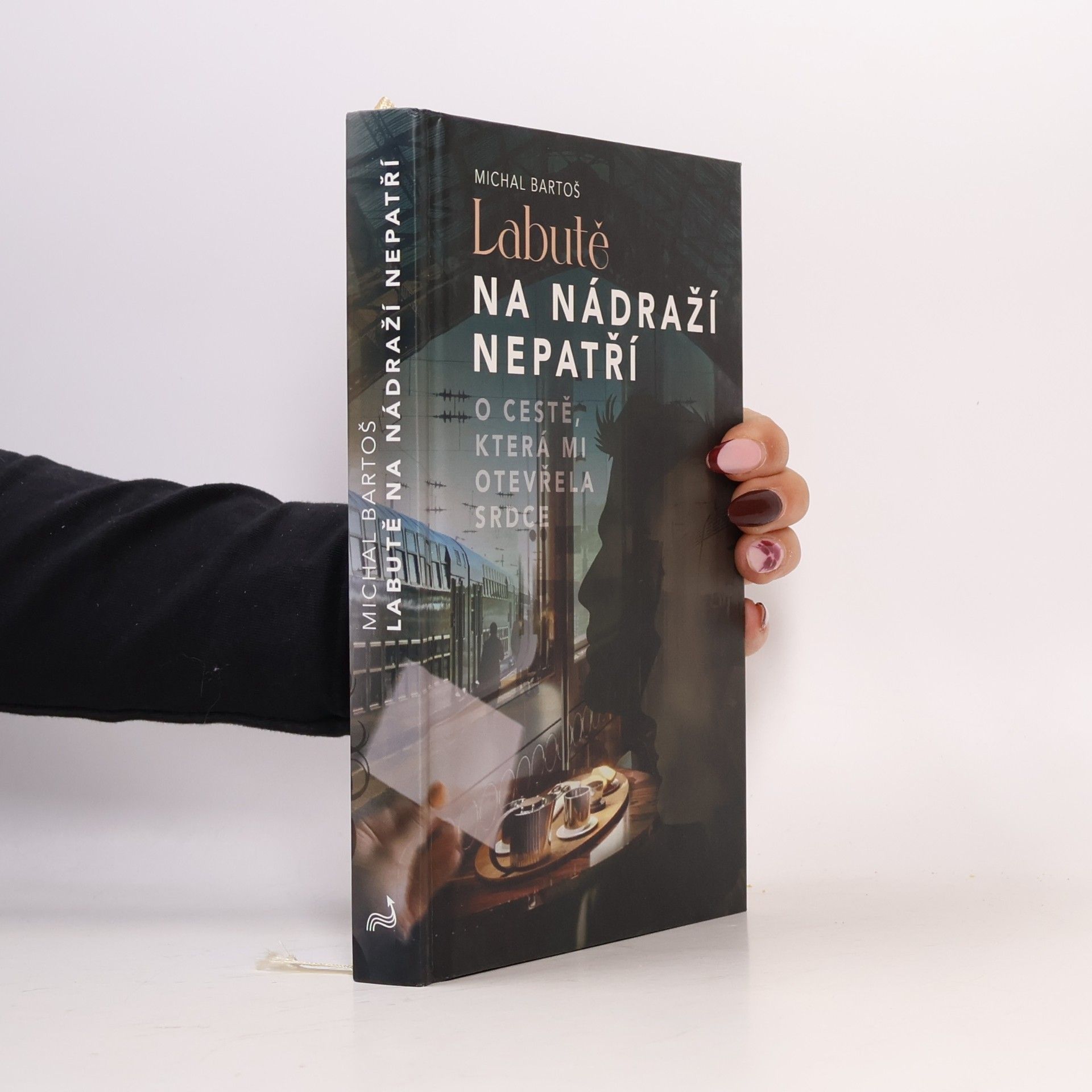 Michal Bartoš Labutě na nádraží nepatří