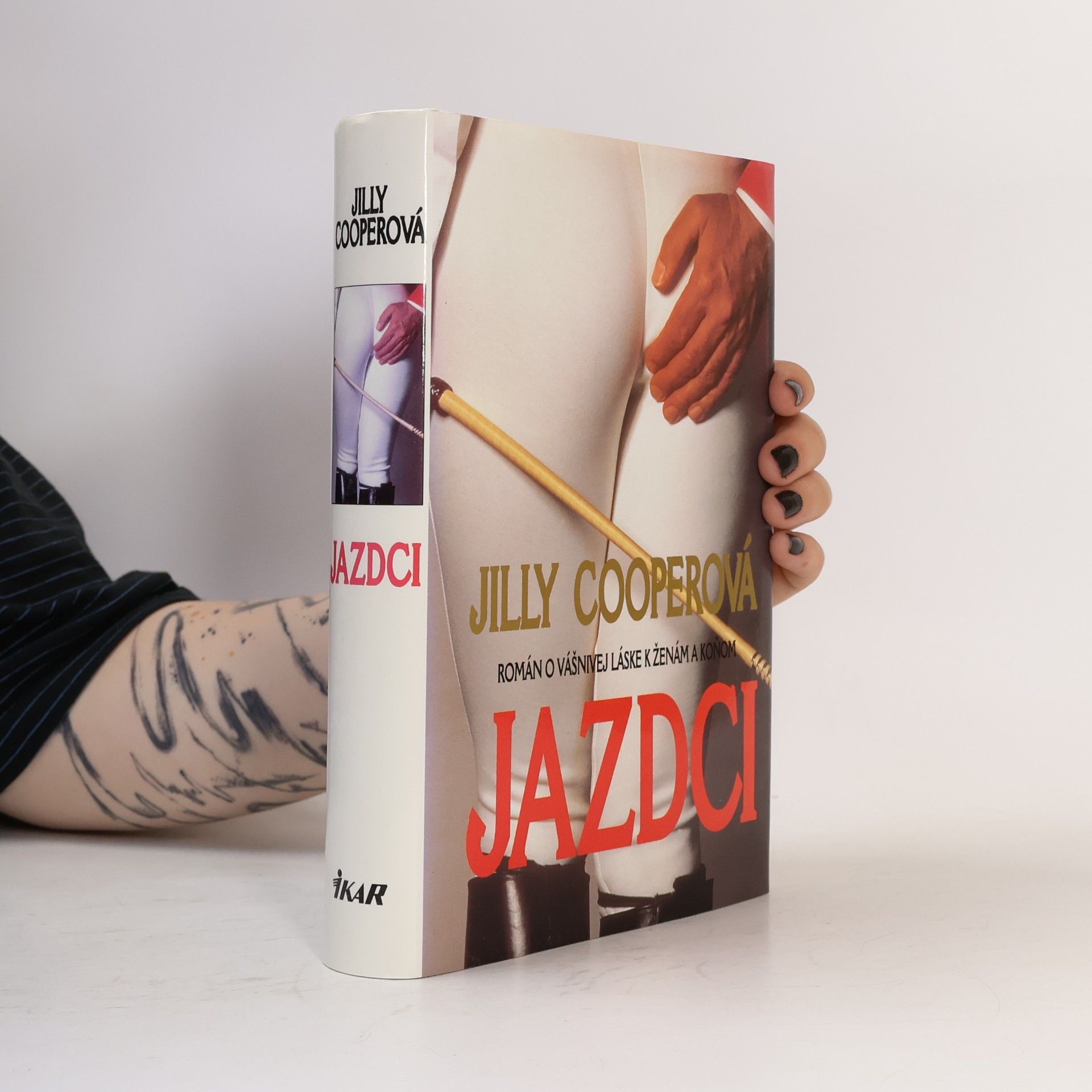 Jilly Cooper Jazdci