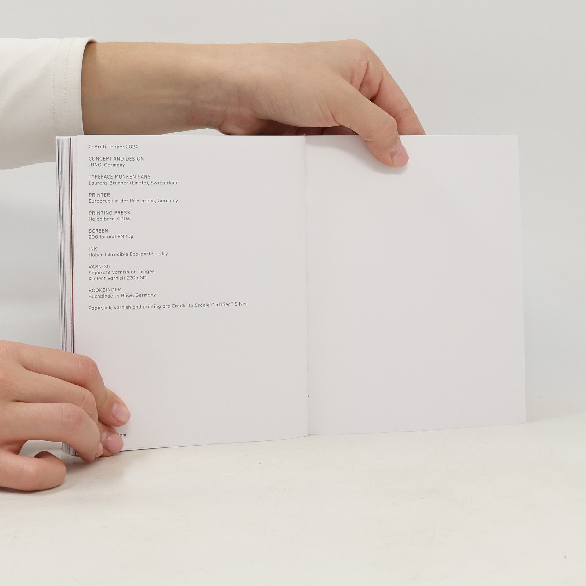 Auteurscollectief Stories About Visionary Concepts and Makers Who Give Hope