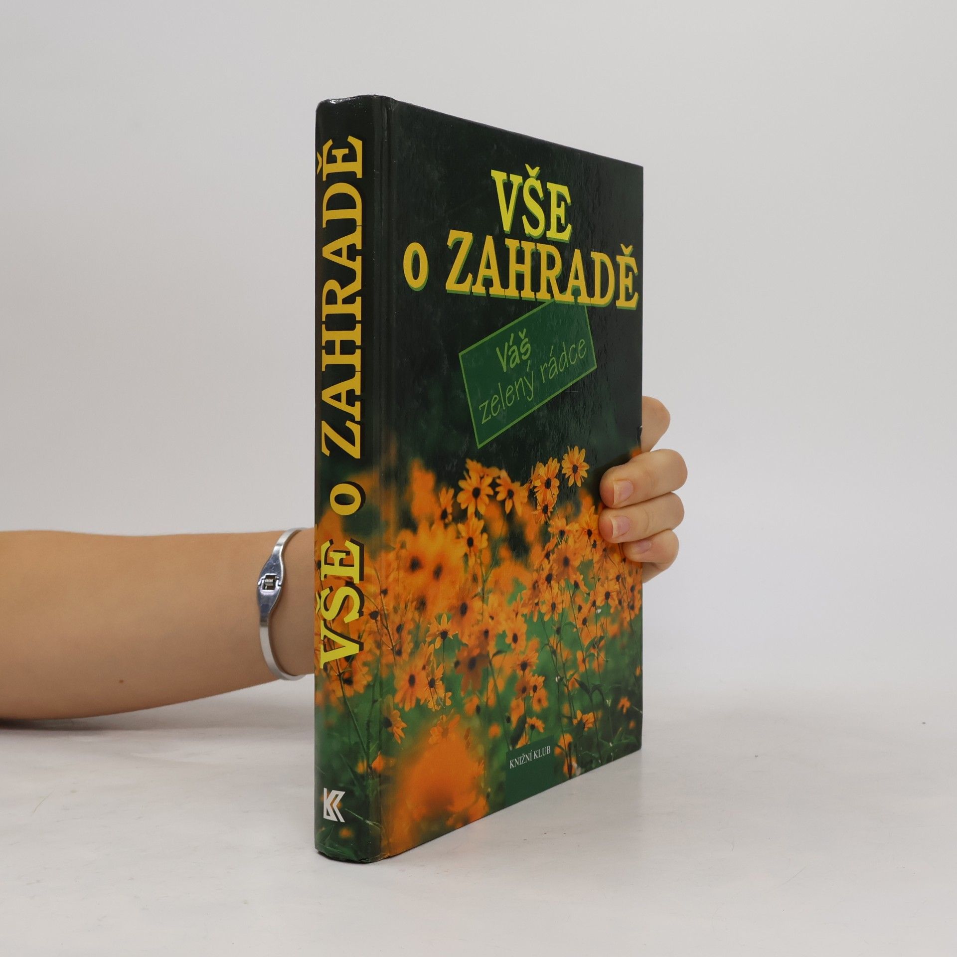 Katharina Adams Vše o zahradě