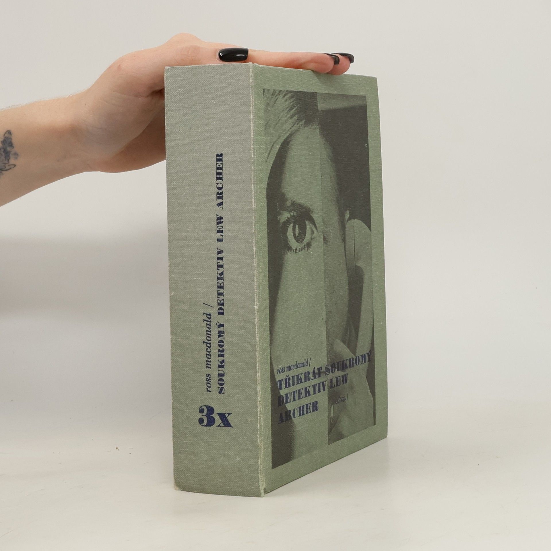 Ross Macdonald Třikrát soukromý detektiv Lew Archer