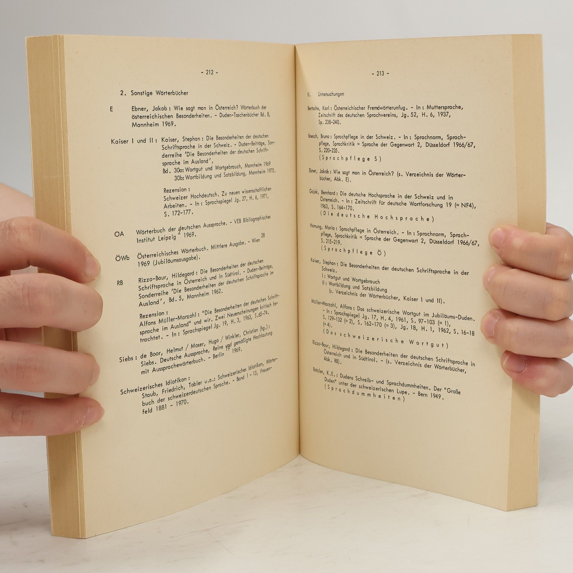 Hannelore Fenske Schweizerische und österreichische Besonderheiten in deutschen Wörterbüchern