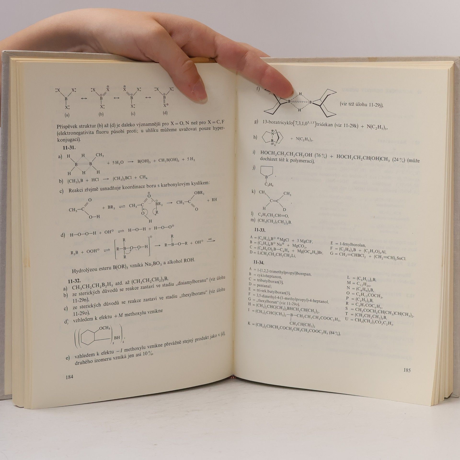 Kolektiv autorů Řešené úlohy z organické chemie