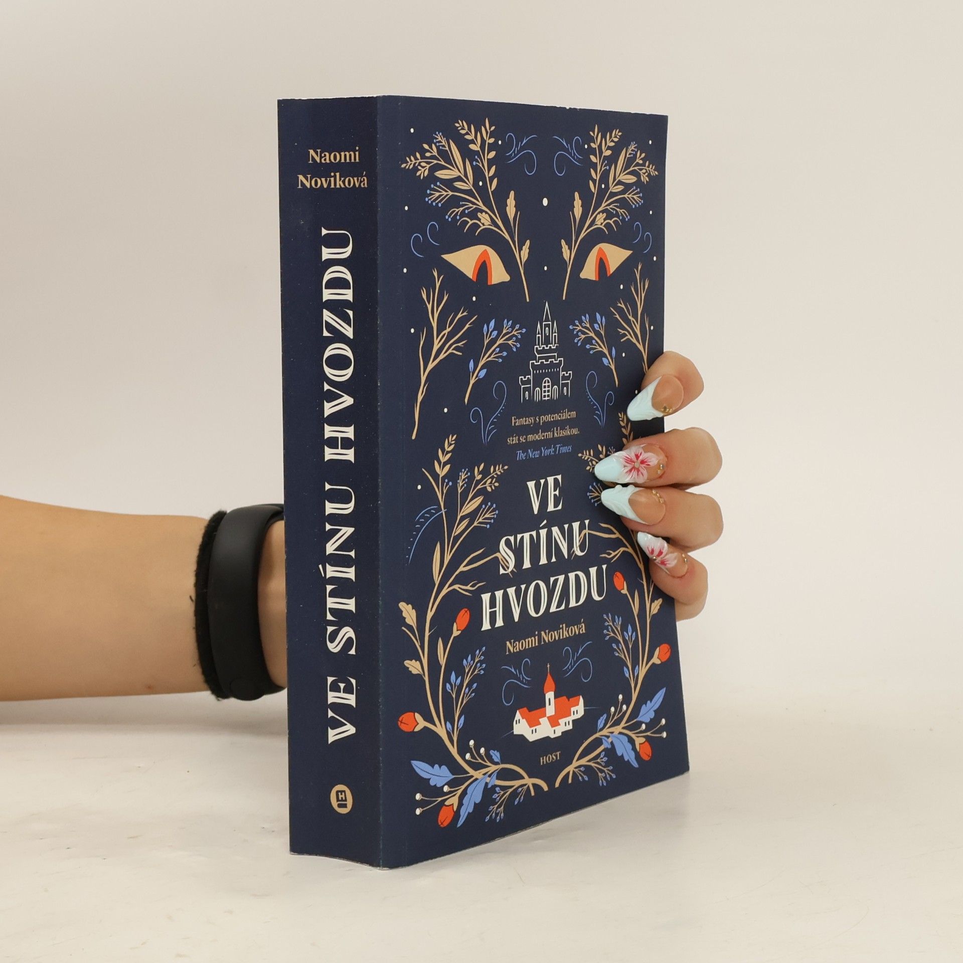 Naomi Novik Ve stínu Hvozdu