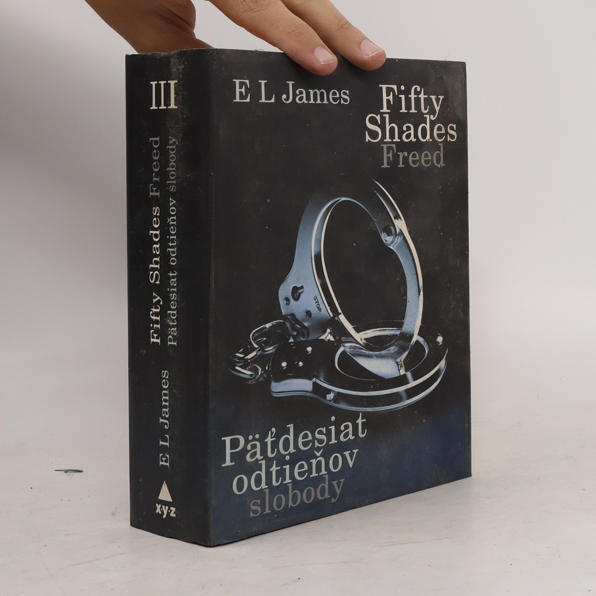 E. L. James Päťdesiat odtieňov slobody