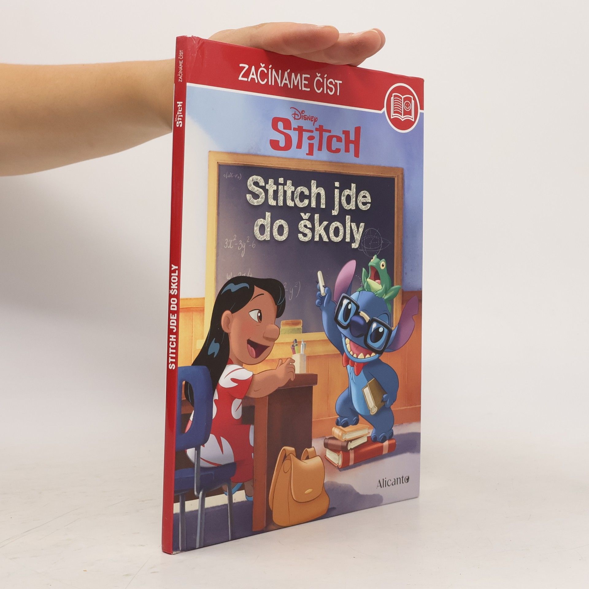 Kolektiv autorů Stitch jde do školy