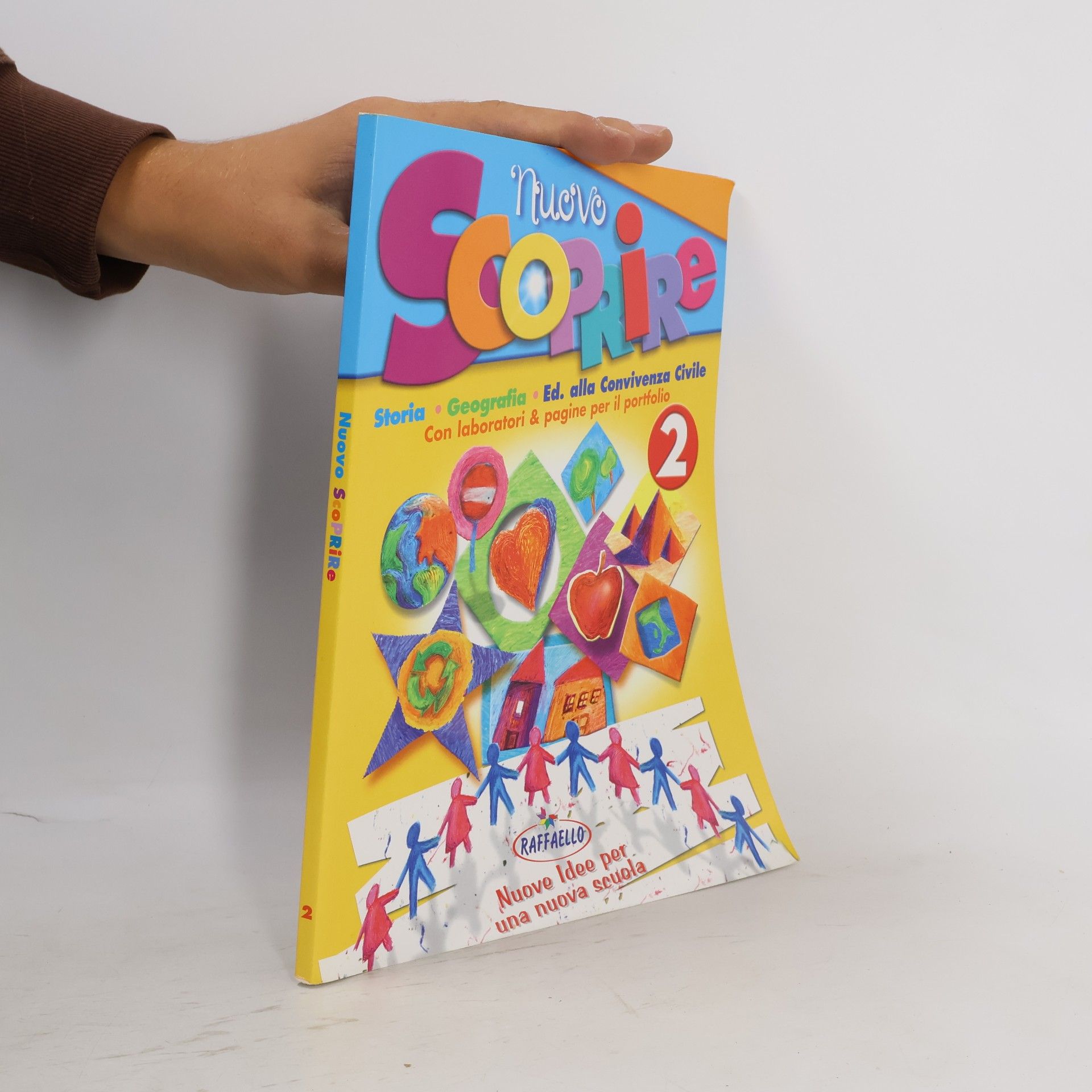 Autores varios Nuovo Scoprire