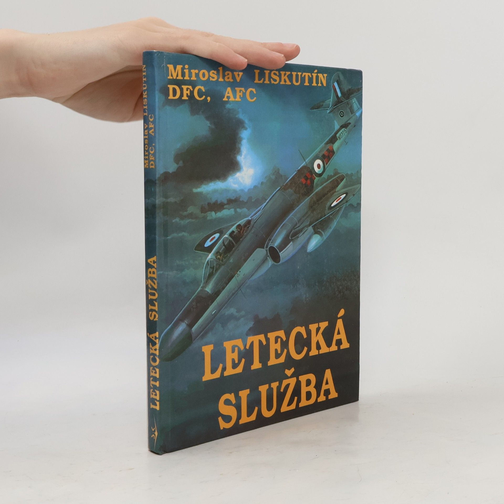 Miroslav Antonín Liškutín Letecká služba