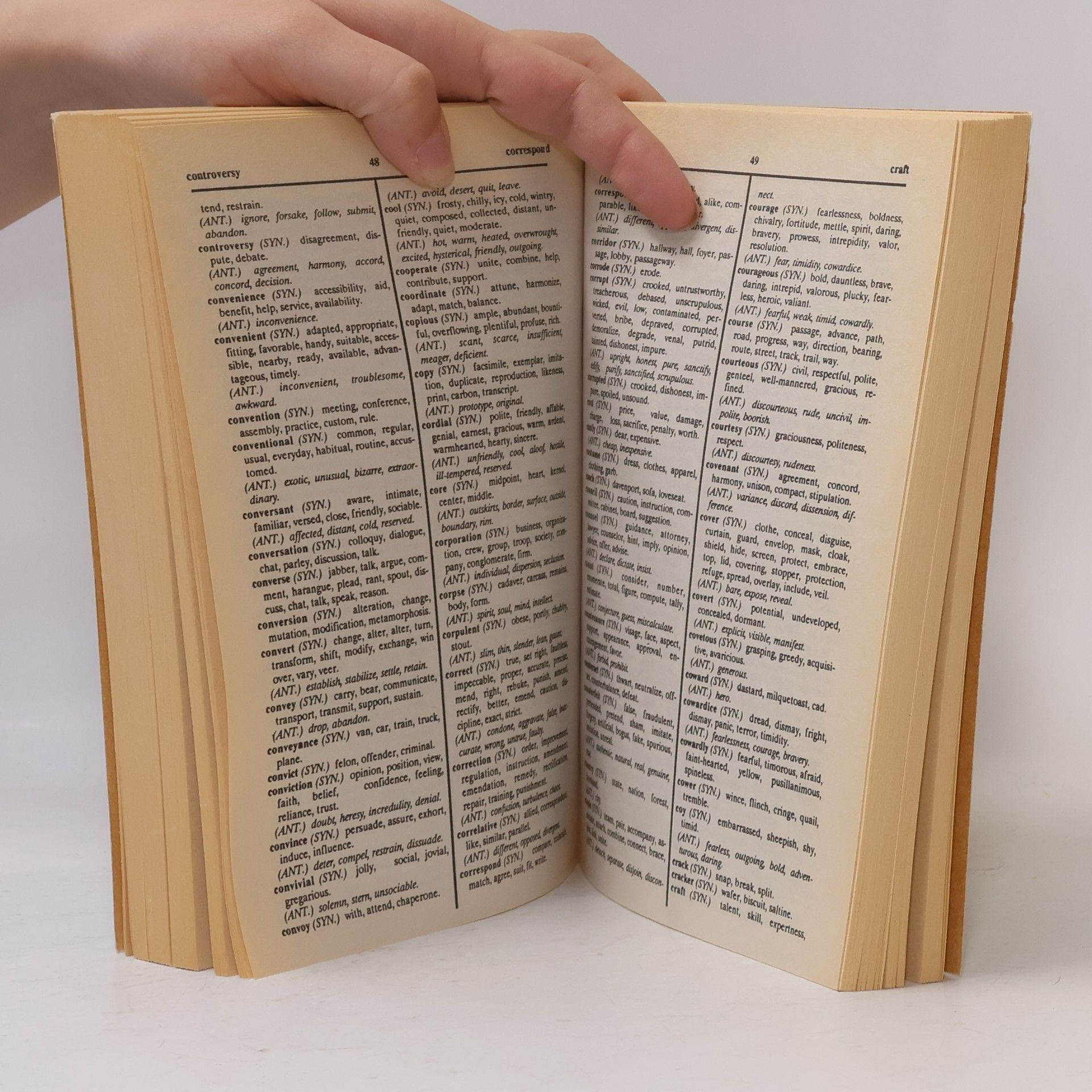 Various authors Webster's Dictionary & Thesaurus
