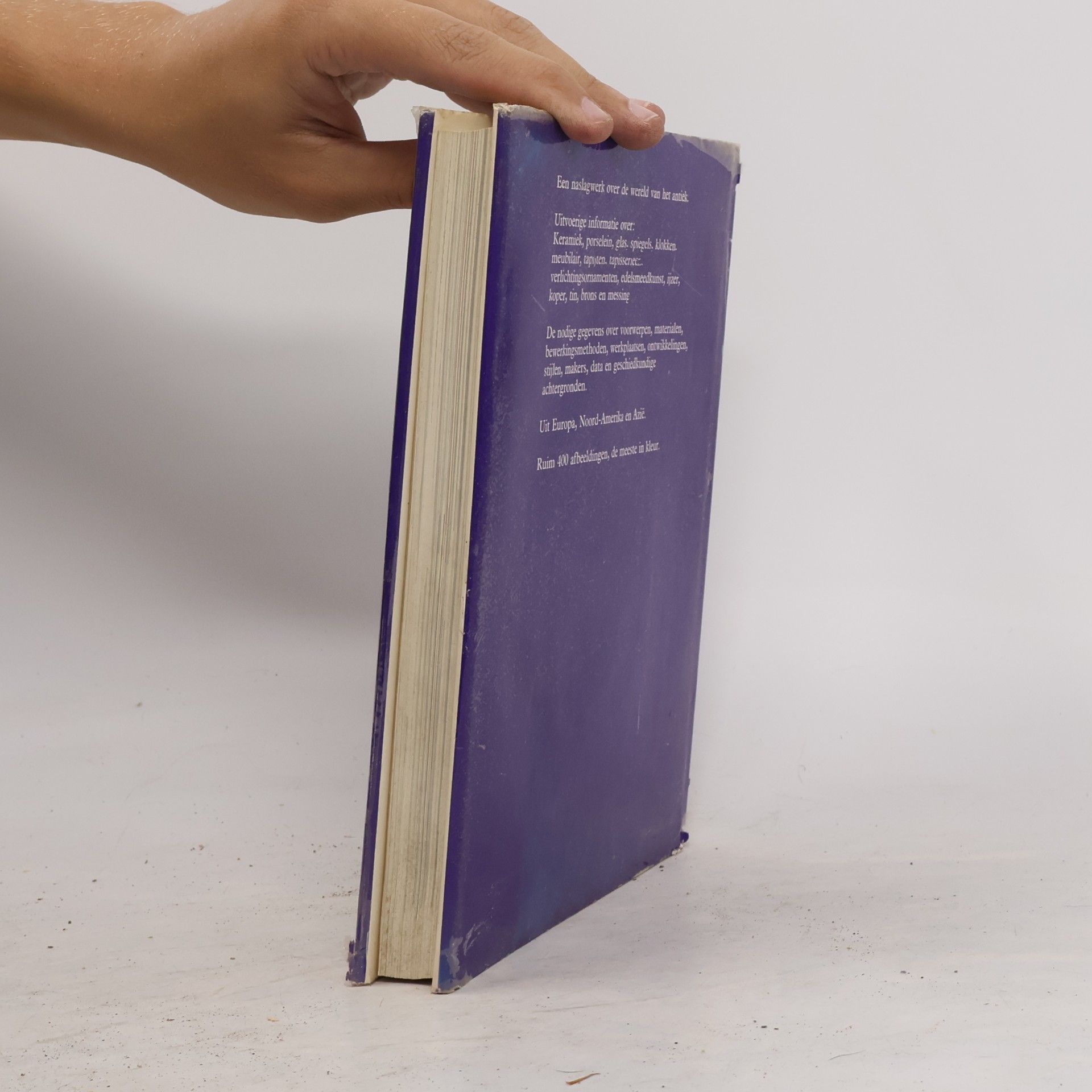 Ivan Kafka Bunte Welt der Antiquitäten