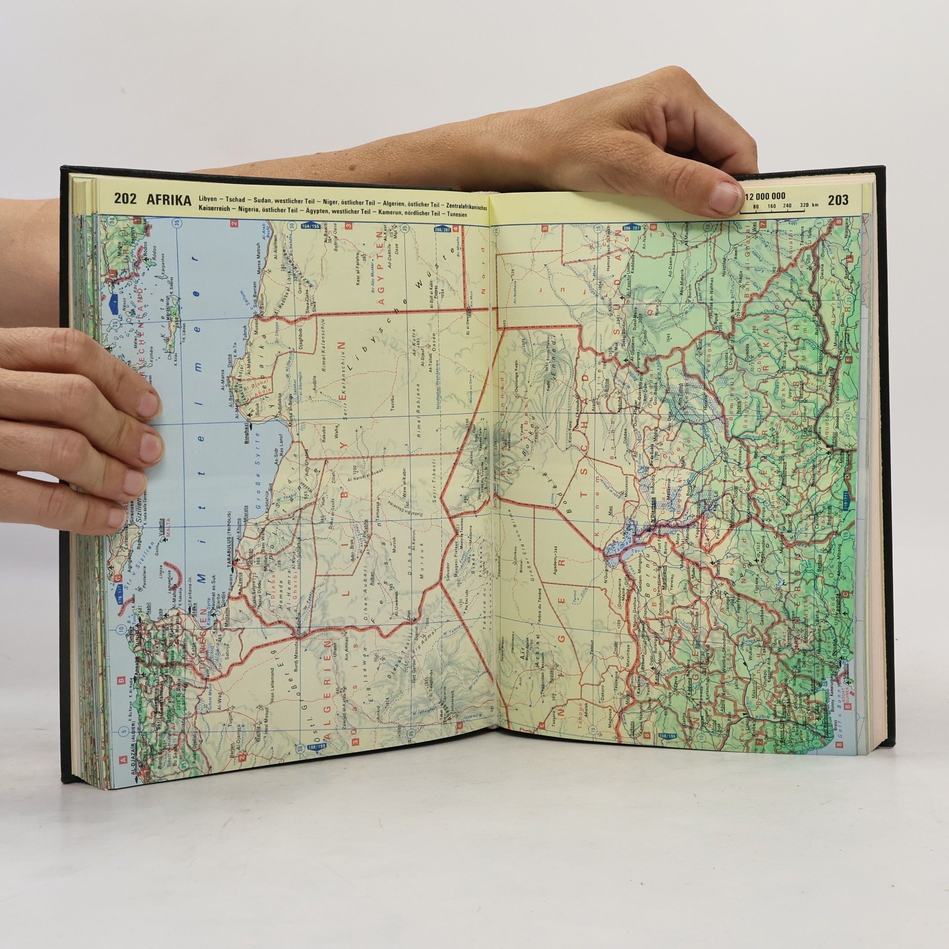 Autorenkollektiv Meyers neues Lexikon 17. Atlas-Karten