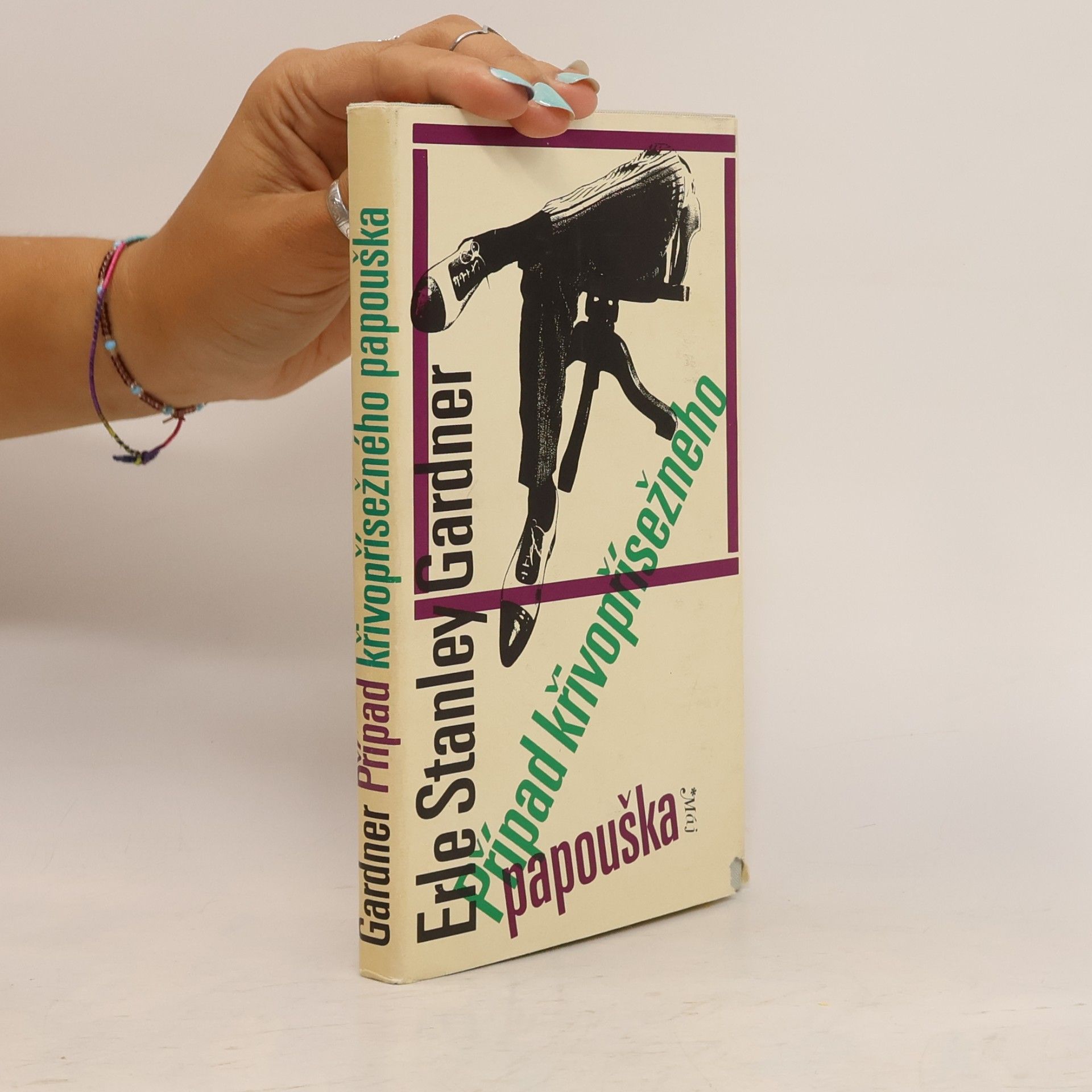 Erle Stanley Gardner Případ křivopřísežného papouška