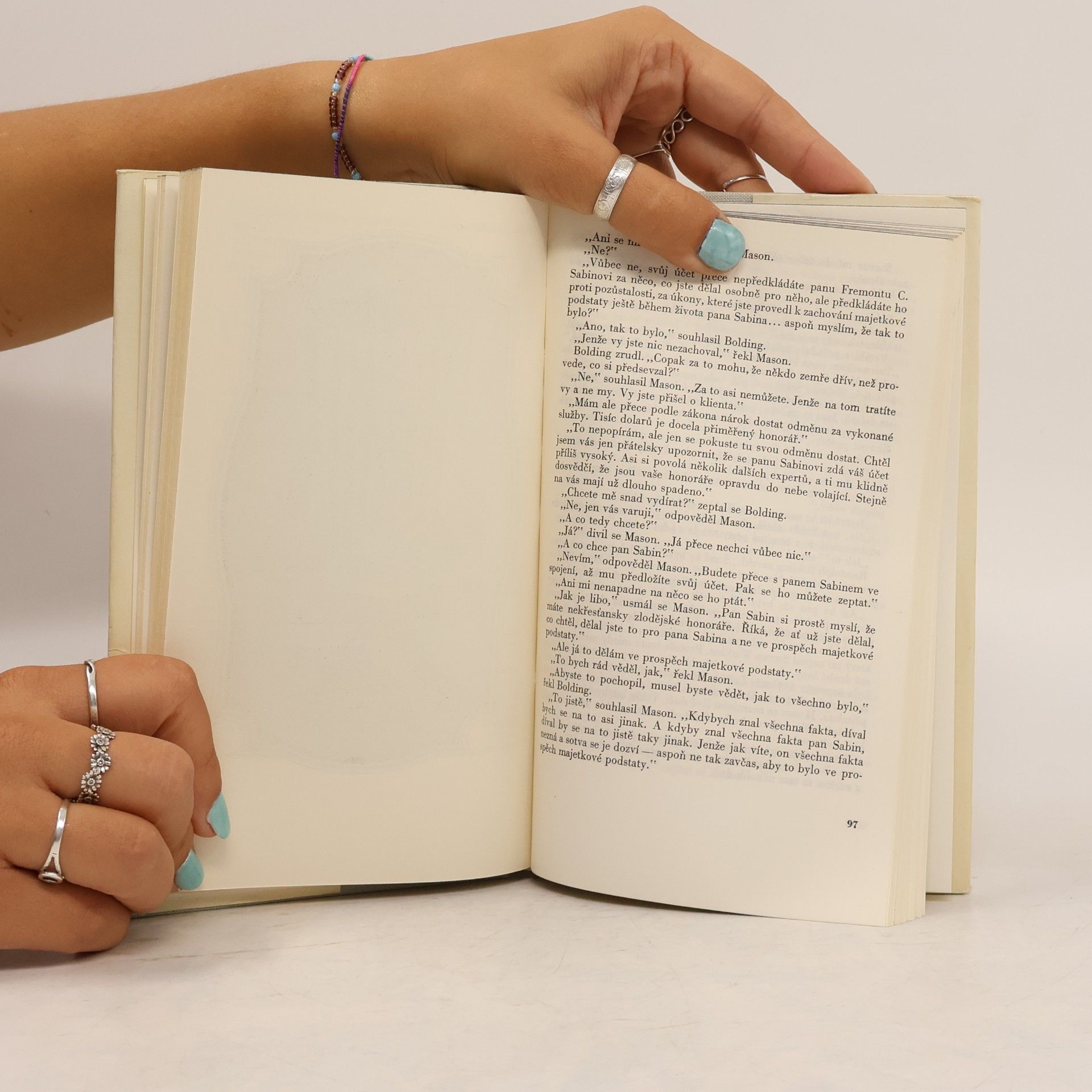 Erle Stanley Gardner Případ křivopřísežného papouška