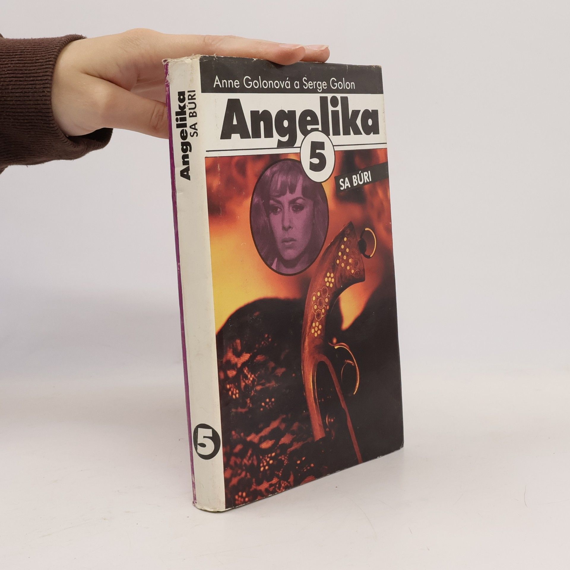 Anne Golon Angelika sa búri 5