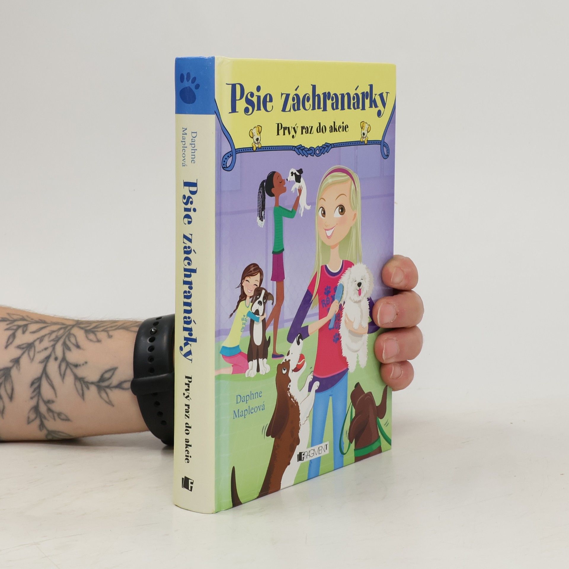 Daphne Maple Prvý raz do akcie
