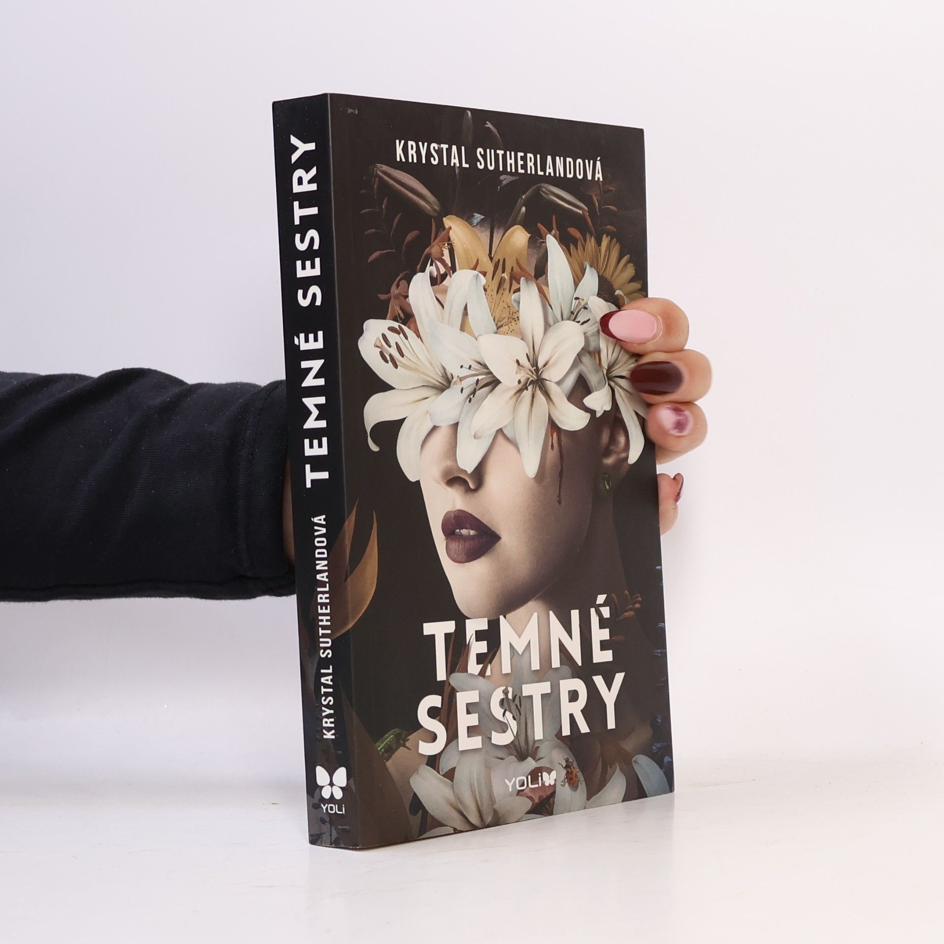 Krystal Sutherland Temné sestry