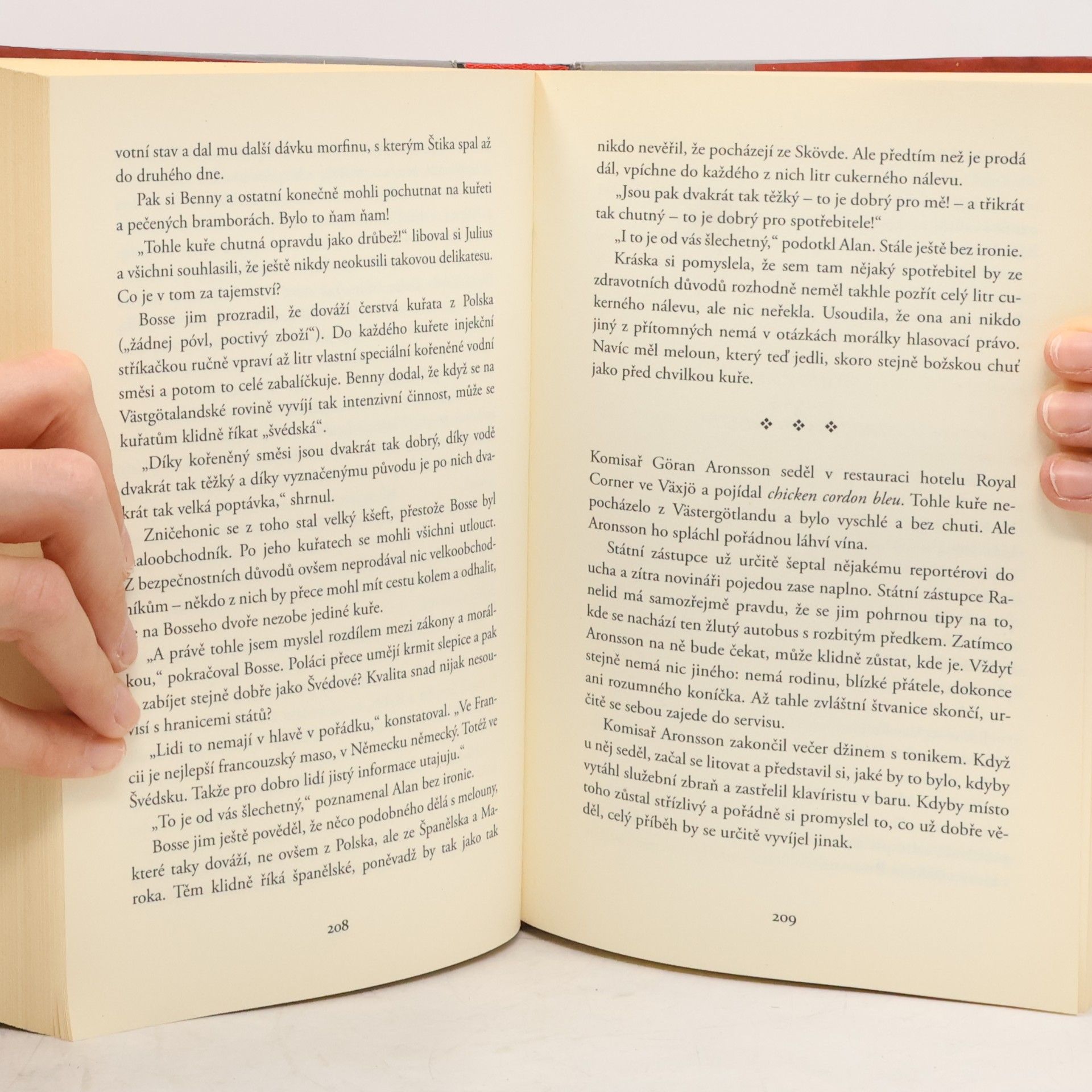 Jonas Jonasson Stoletý stařík, který vylezl z okna a zmizel