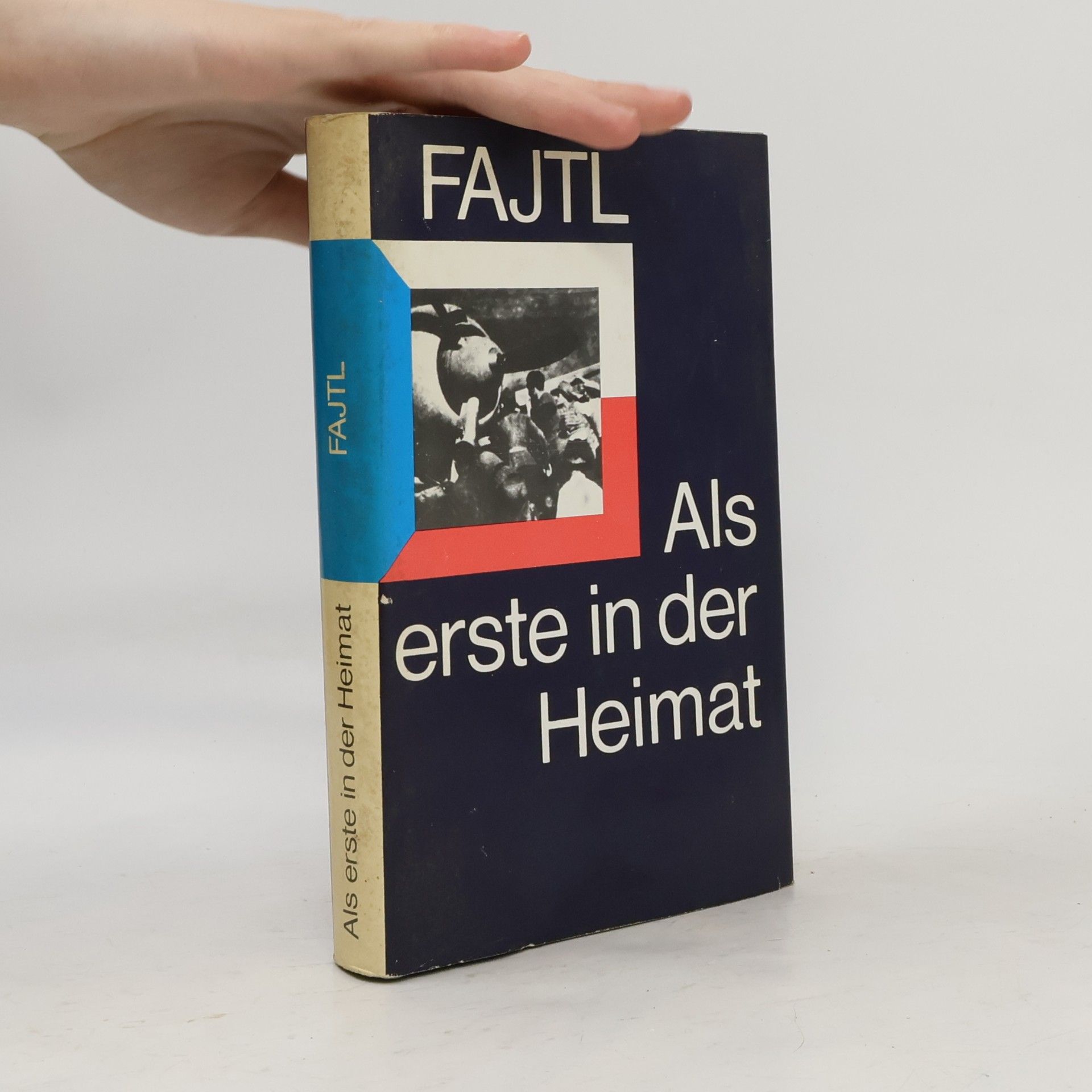 Als erste in der Heimat