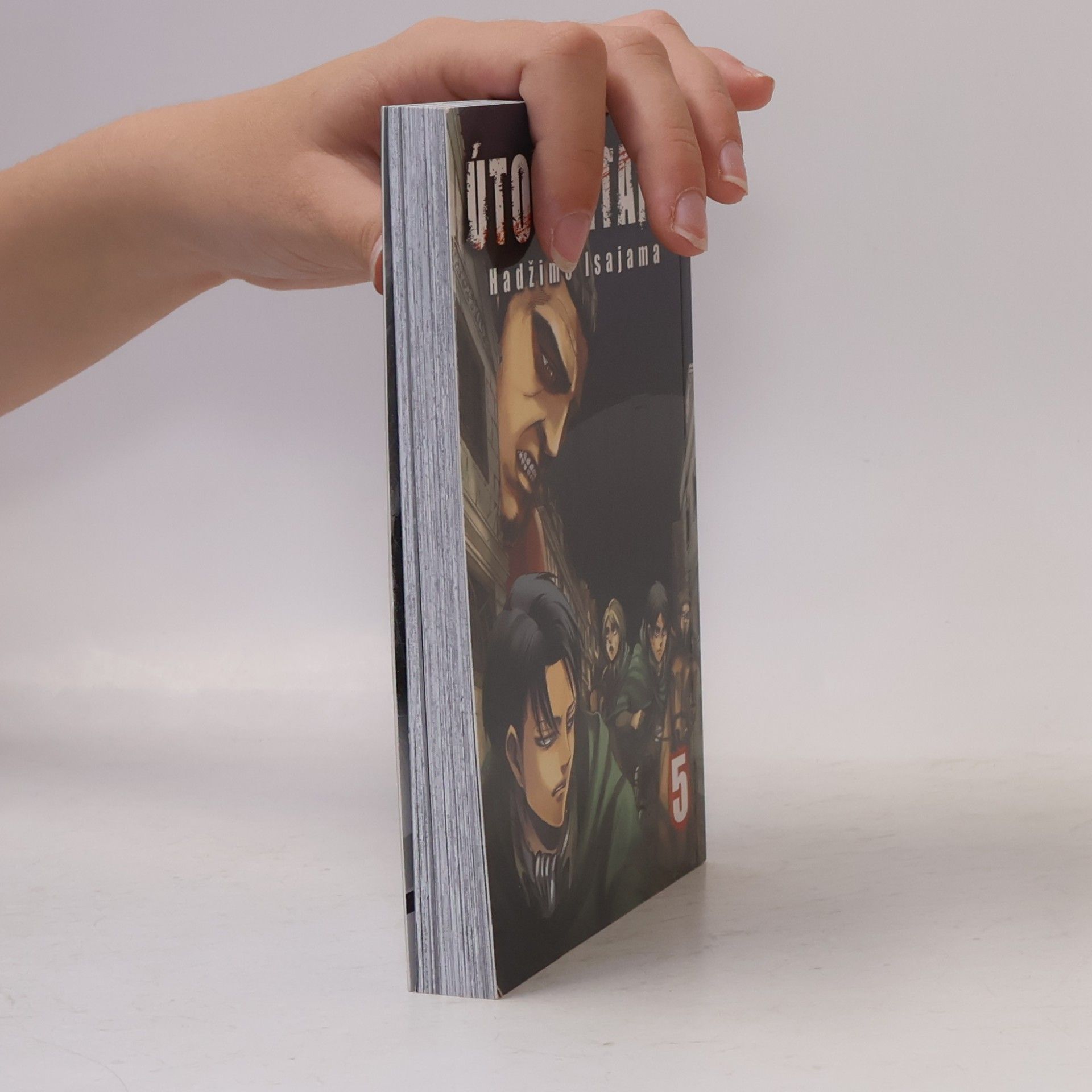 Hajime Isayama Útok titánů. 5