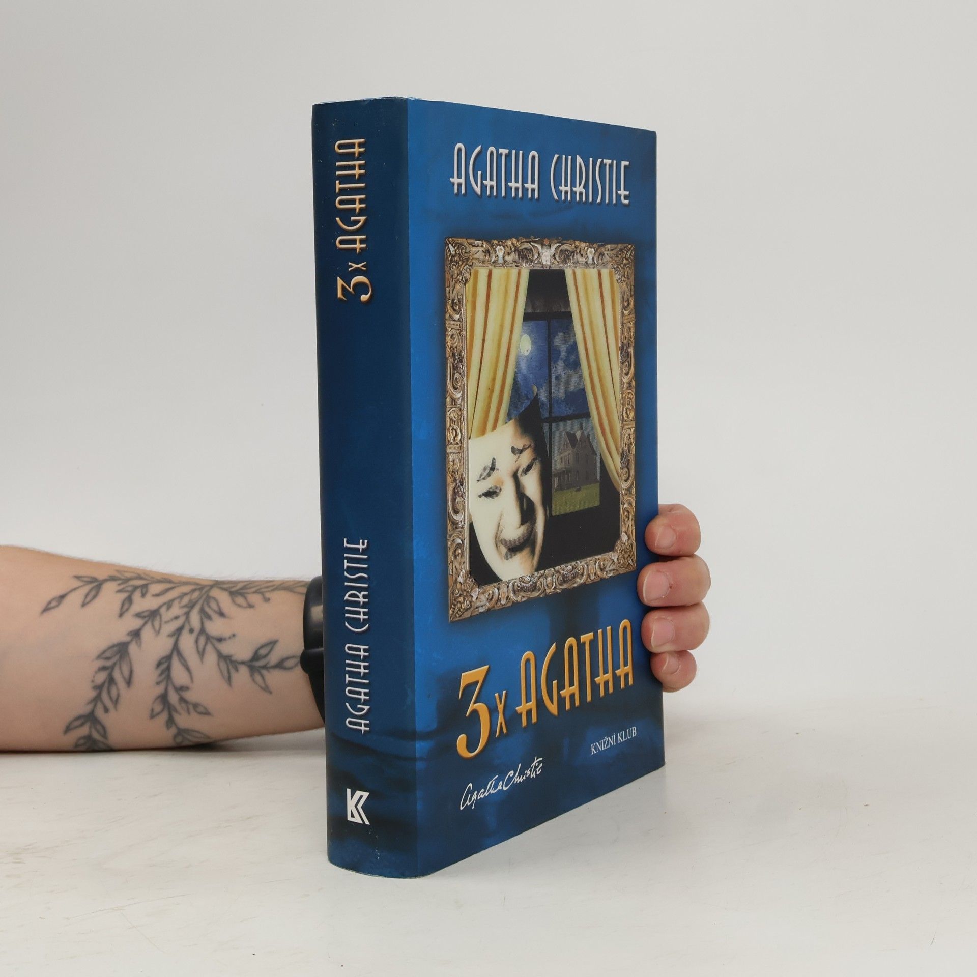 3x Agatha