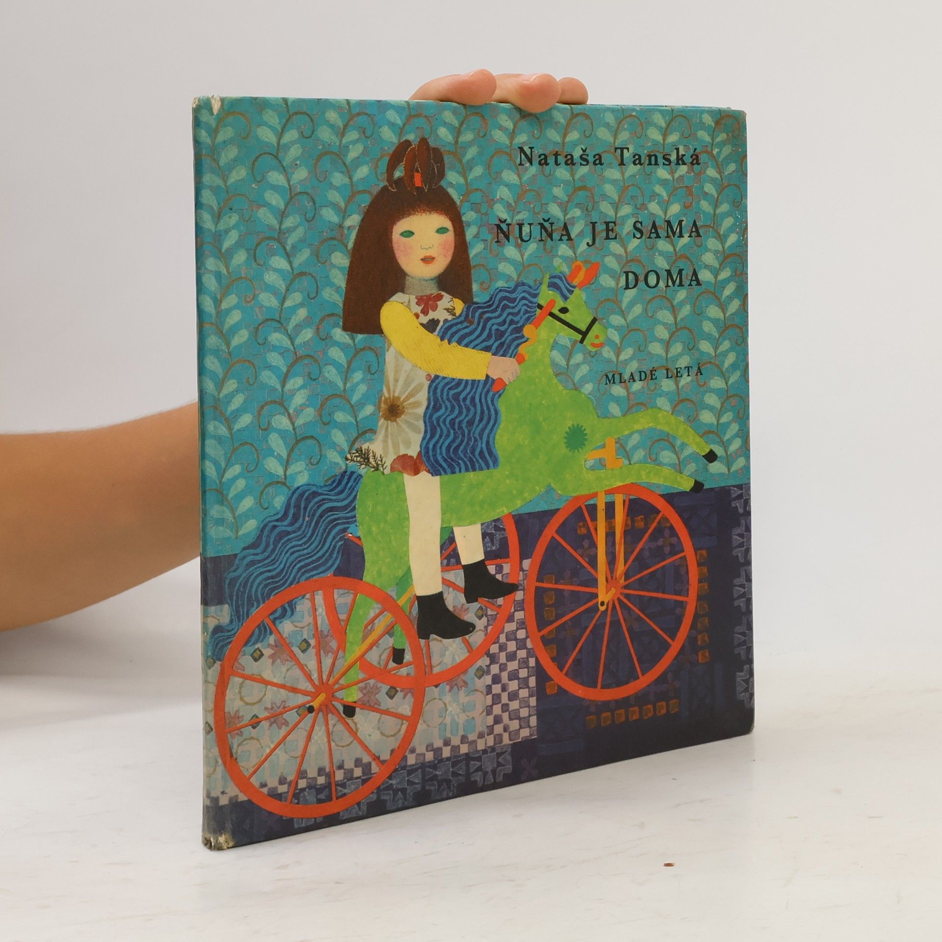 Ňuňa je sama doma