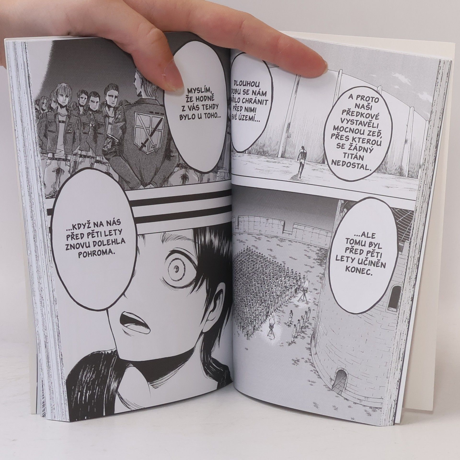 Hajime Isayama Útok titánů 1