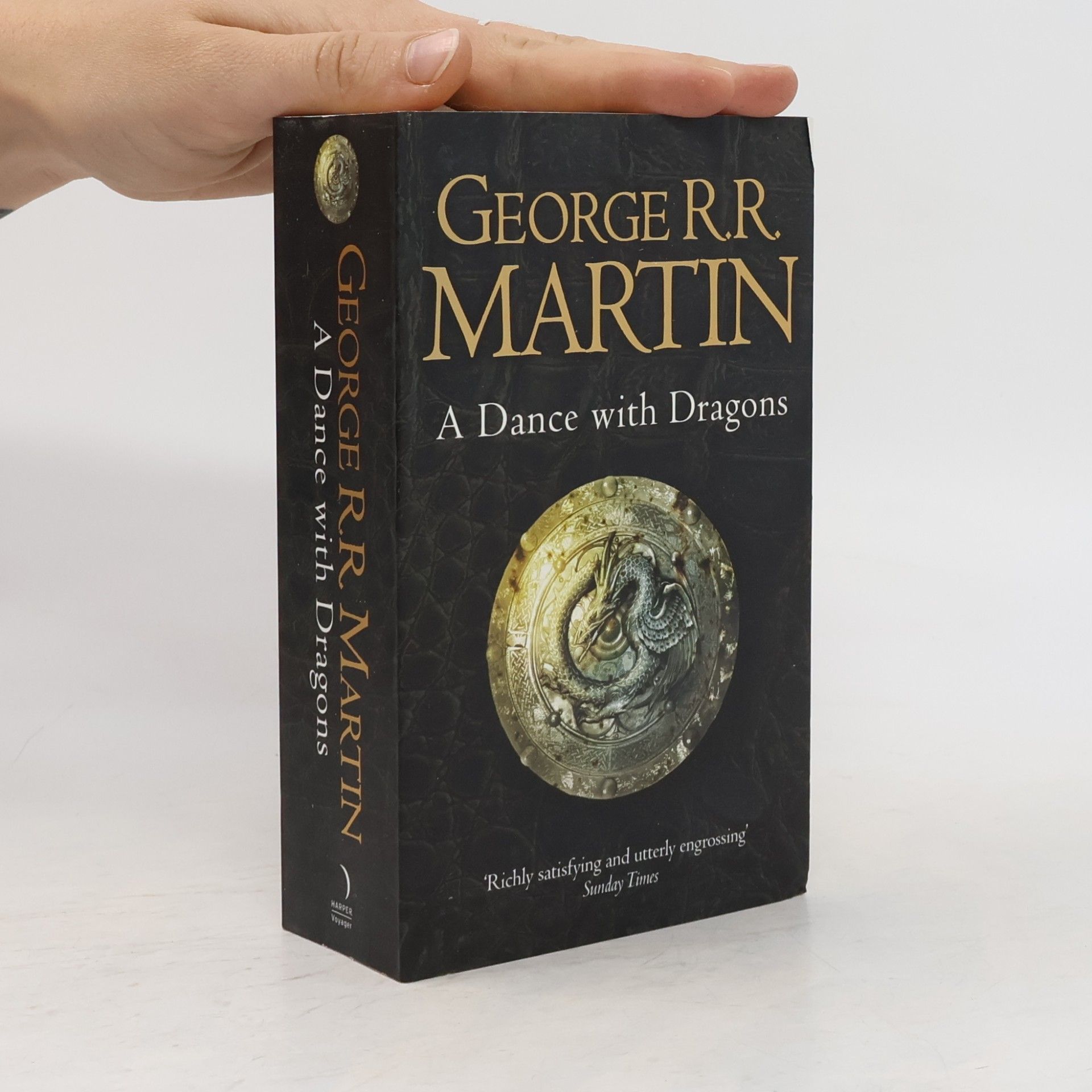 George R. R. Martin A dance with dragons