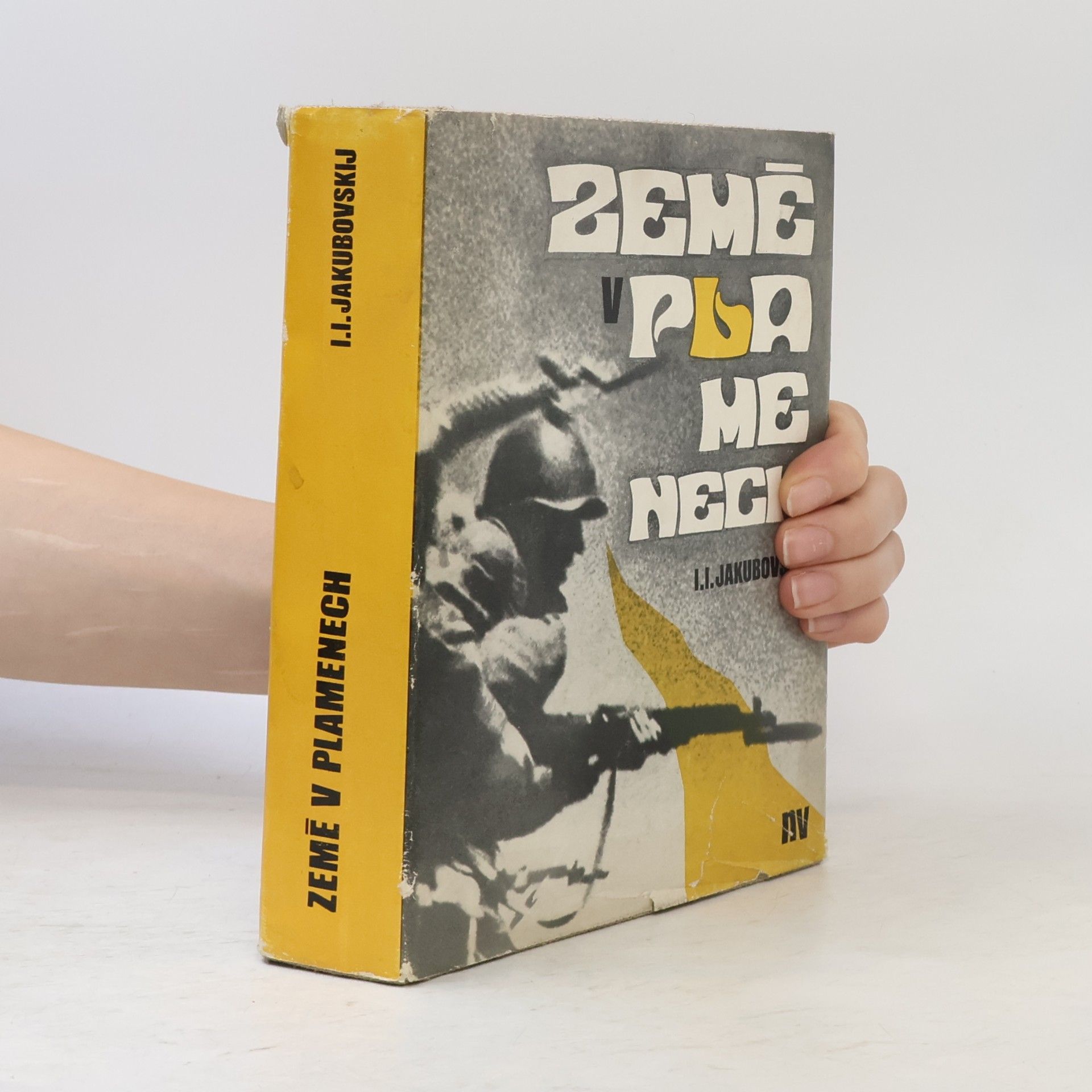 I.I.Jakubovskij Země v plamenech