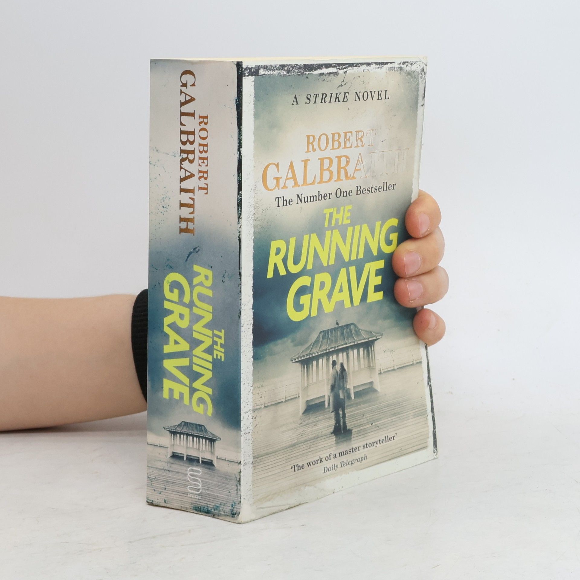 The Running Grave: Cormoran Strike Book 7