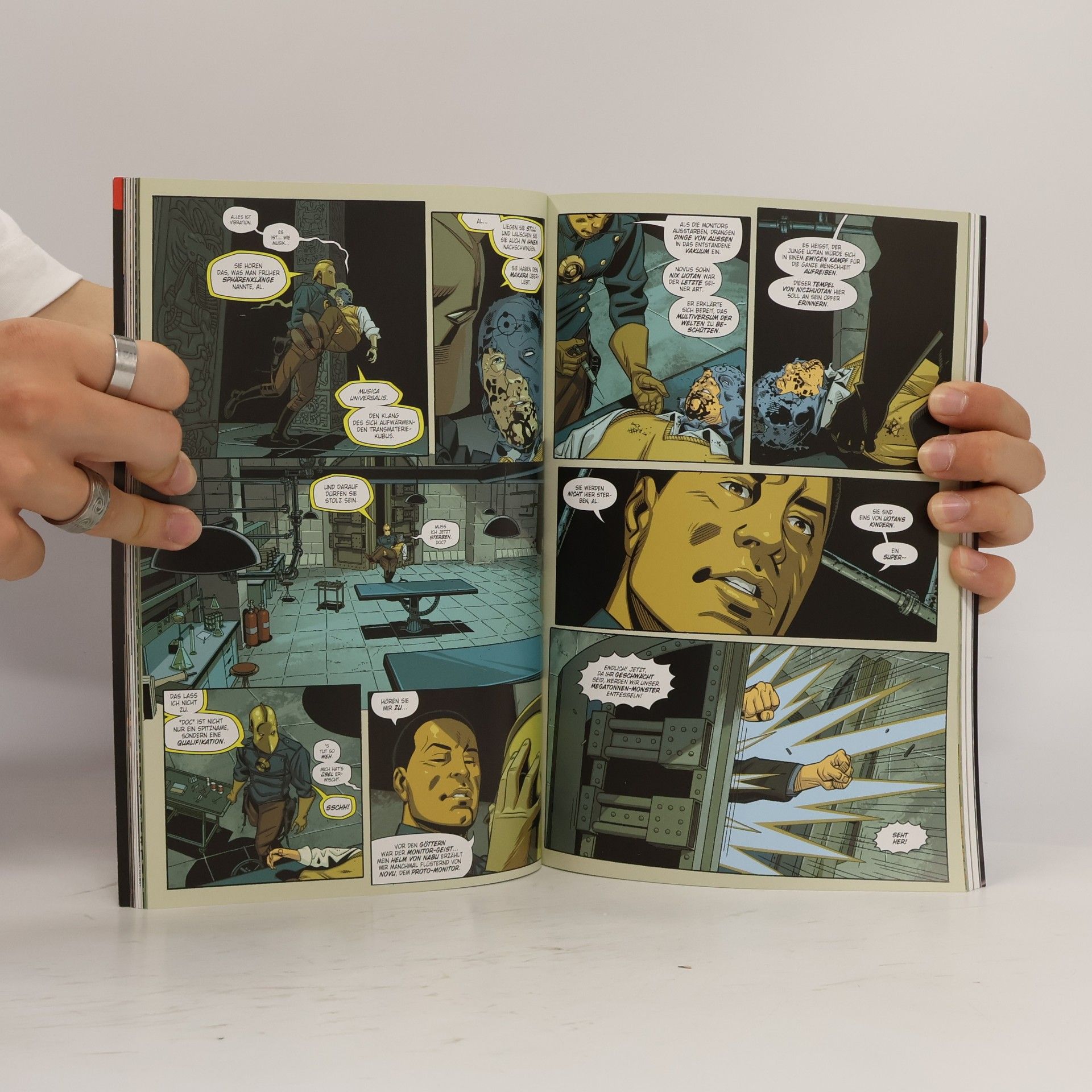 Grant Morrison Multiversity