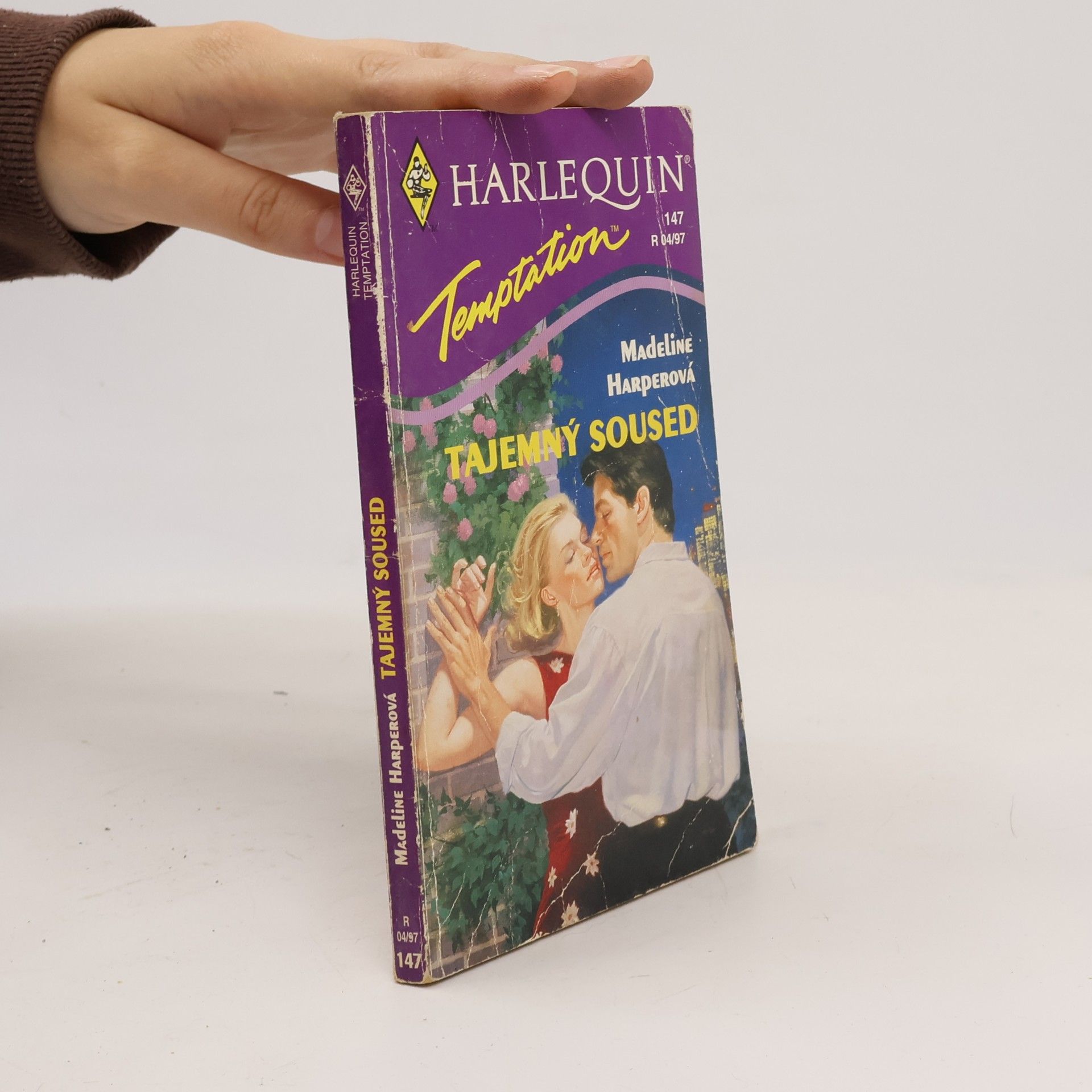 Madeline Harper Tajemný soused