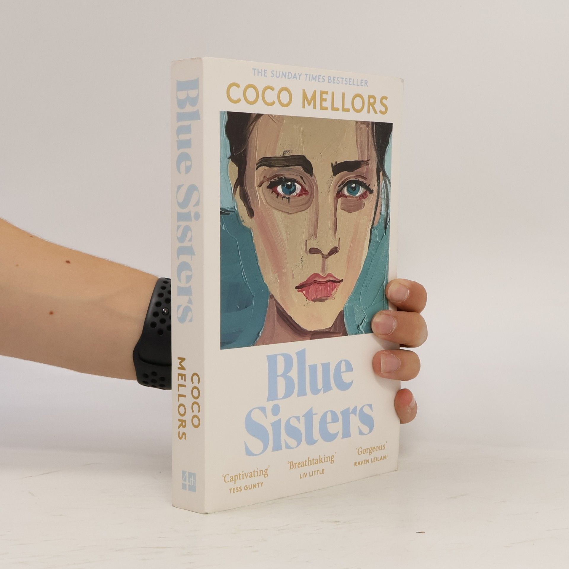 Coco Mellors Blue Sisters