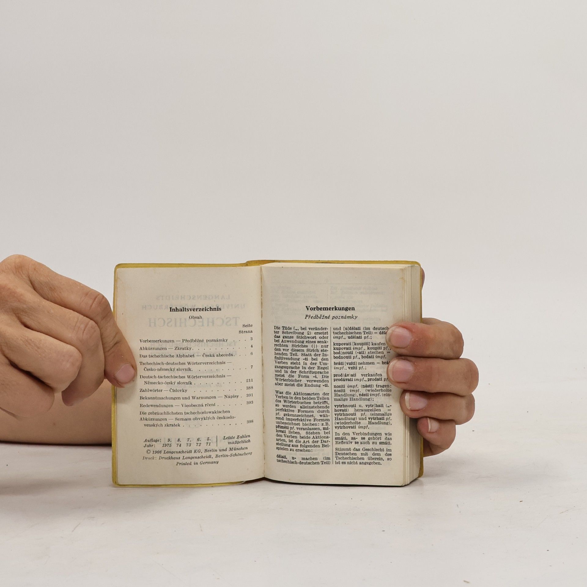 Friedrich Kabesch Langenscheidts Universal-Wörterbuch Tschechisch. Tschechisch-Deutsch / Deutsch-Tschechisch