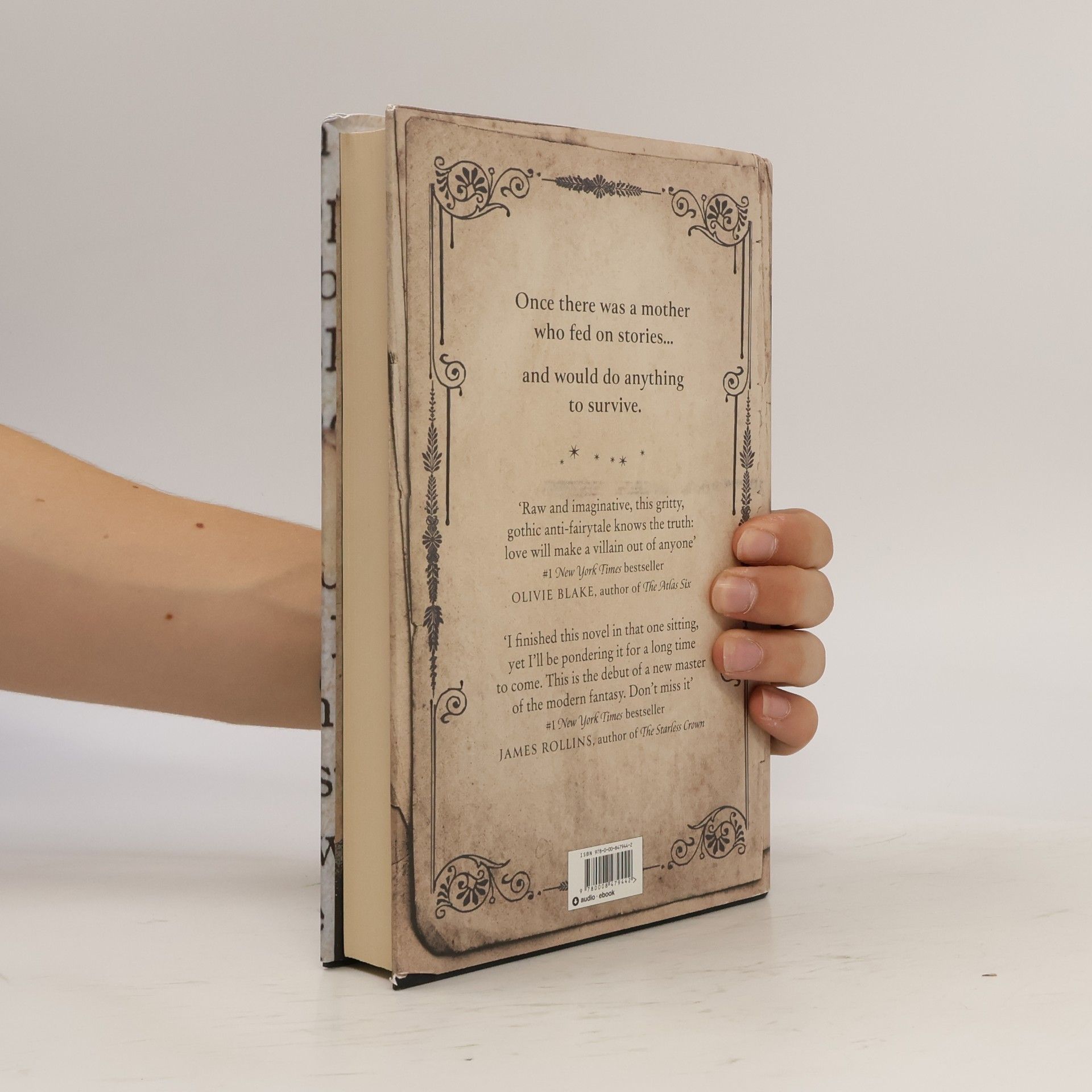 Sunyi Dean The Book Eaters