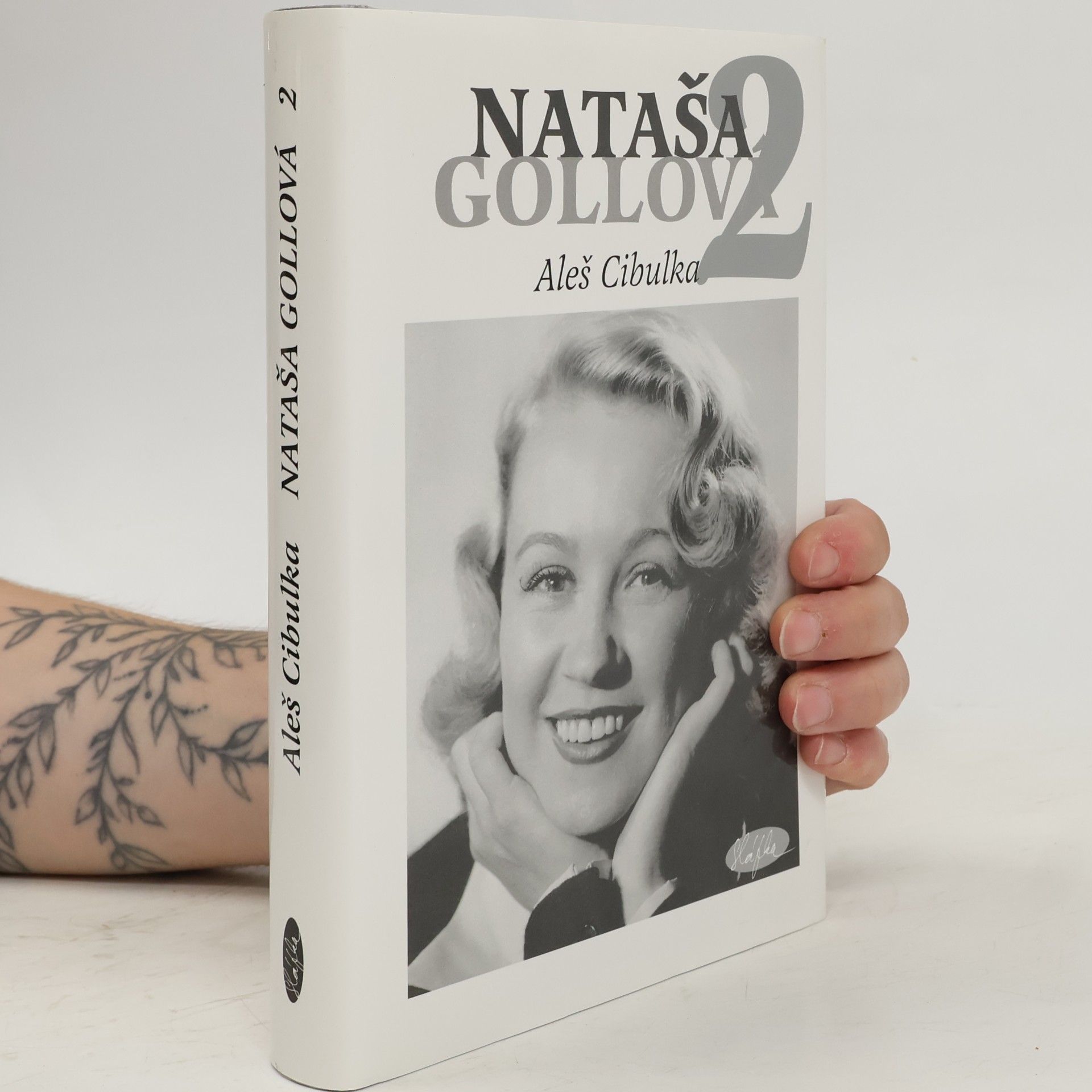 Aleš Cibulka Nataša Gollová. 2, Černobílé vzpomínání