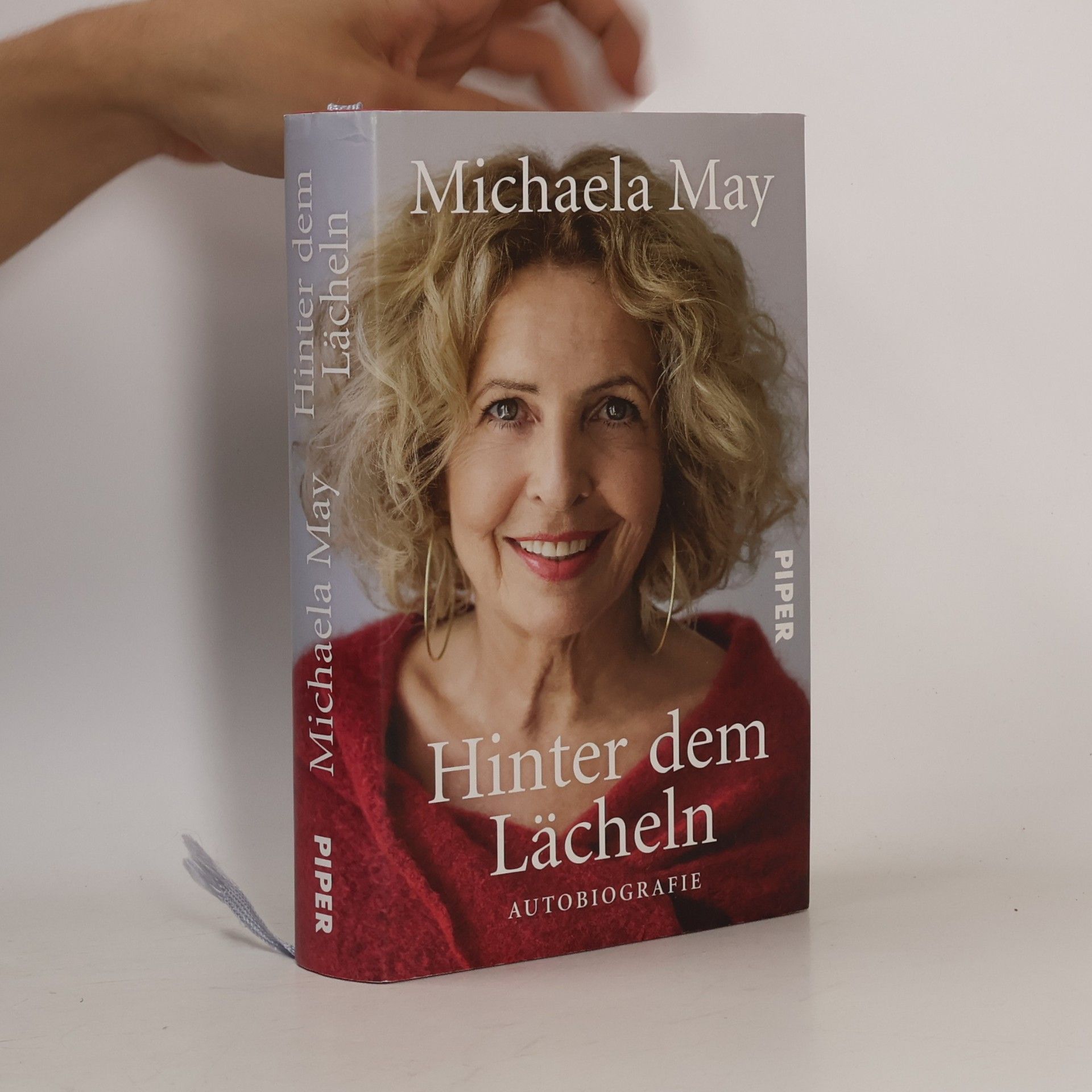 Michaela May Hinter dem Lächeln
