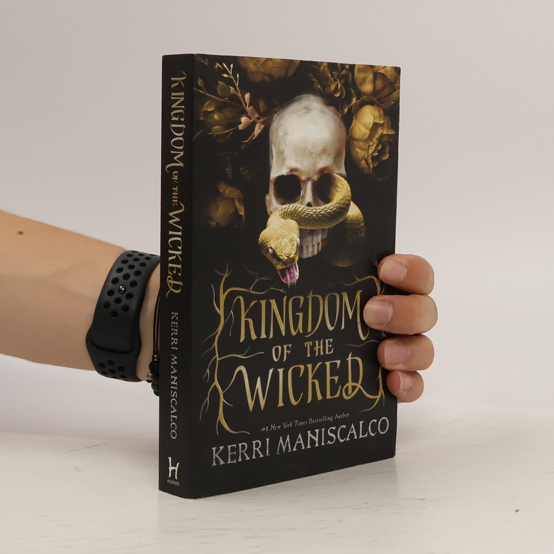 Kerri Maniscalco Kingdom of the Wicked