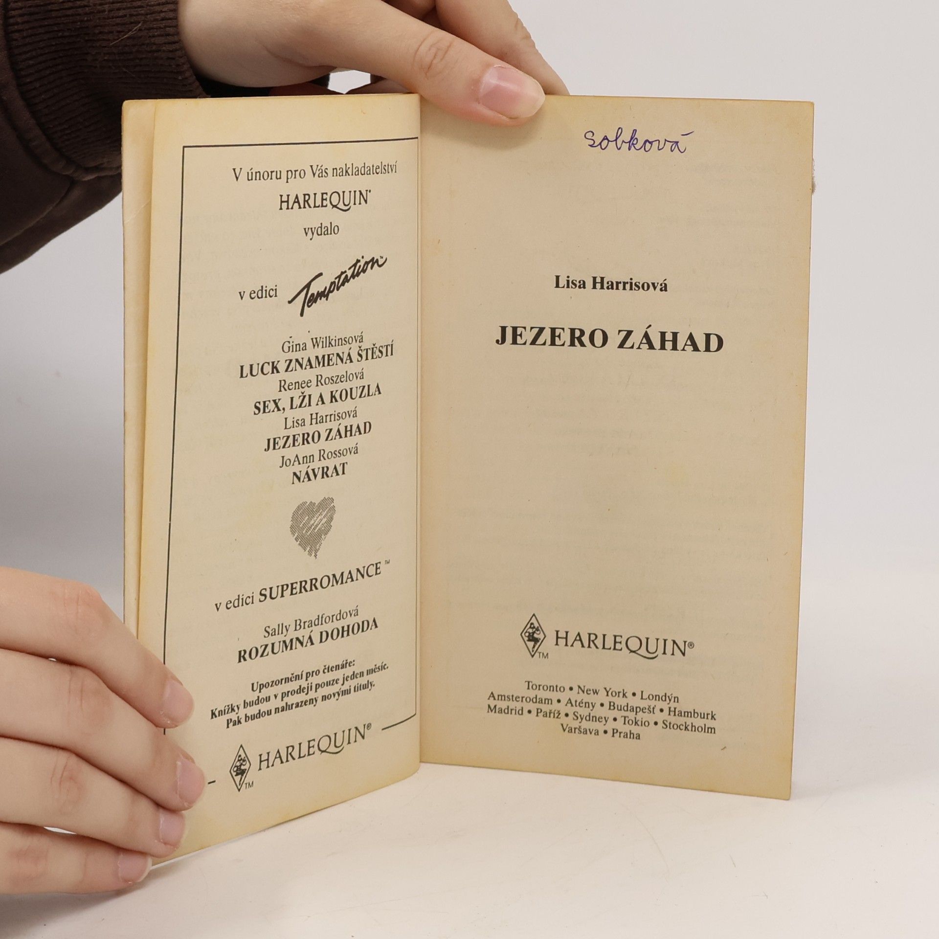 Bethany Campbell Jezero záhad
