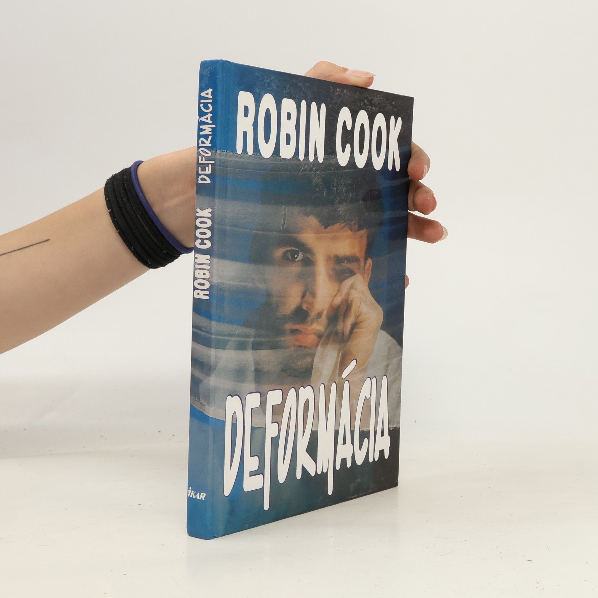 Robin Cook Deformácia