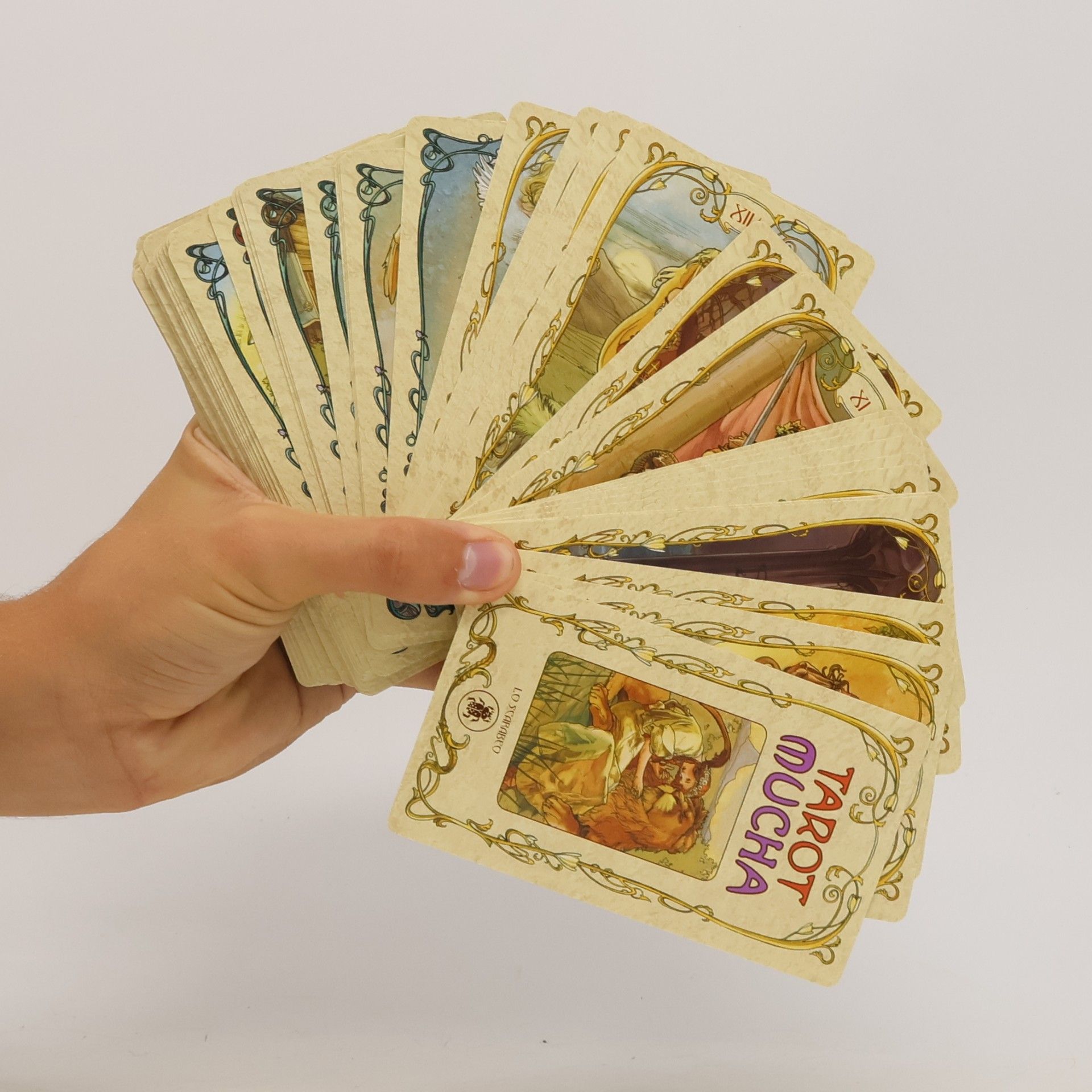 Giulia F. Massaglia Tarot Mucha
