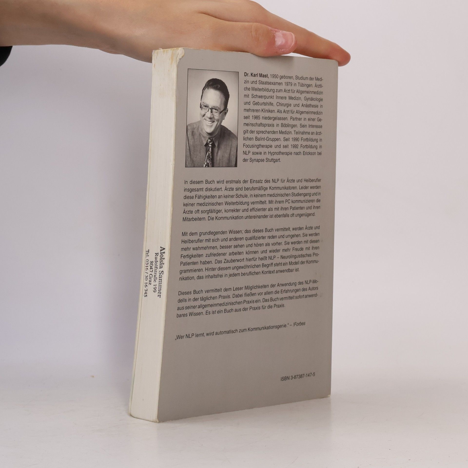 Karl Mast Kommunikation in Weiss