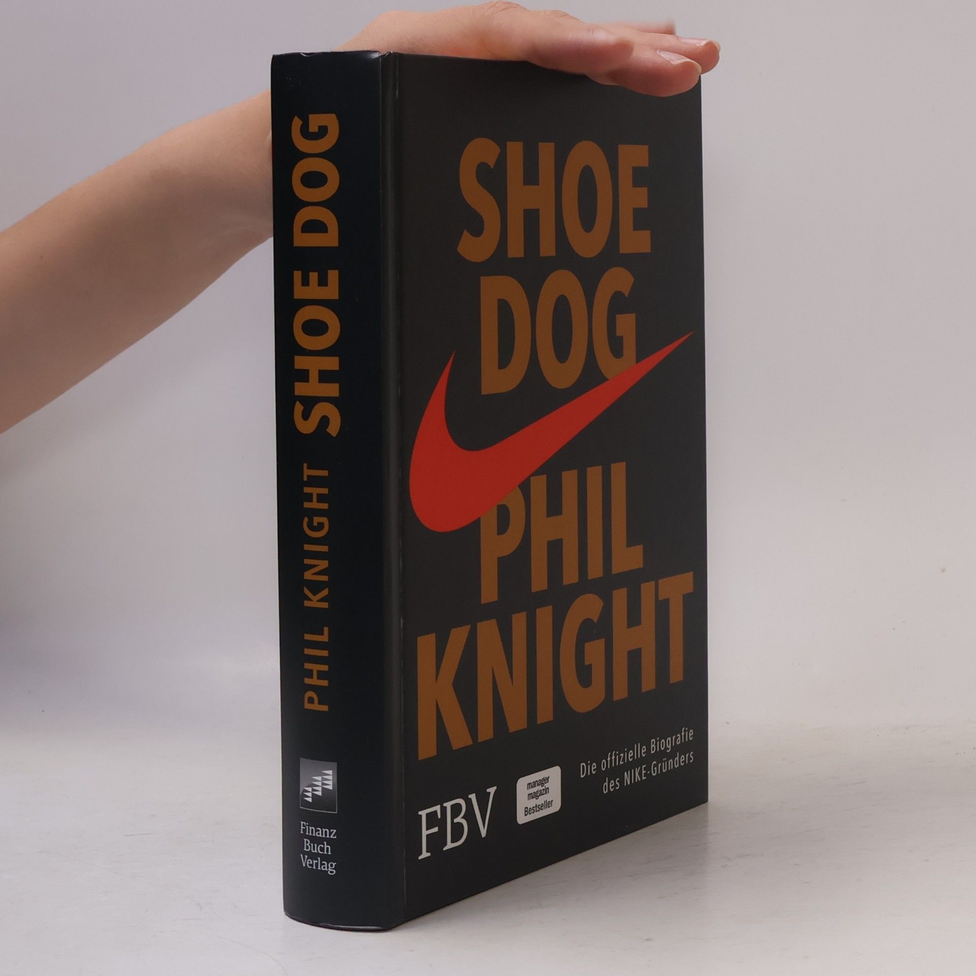 Phil Knight Shoe Dog