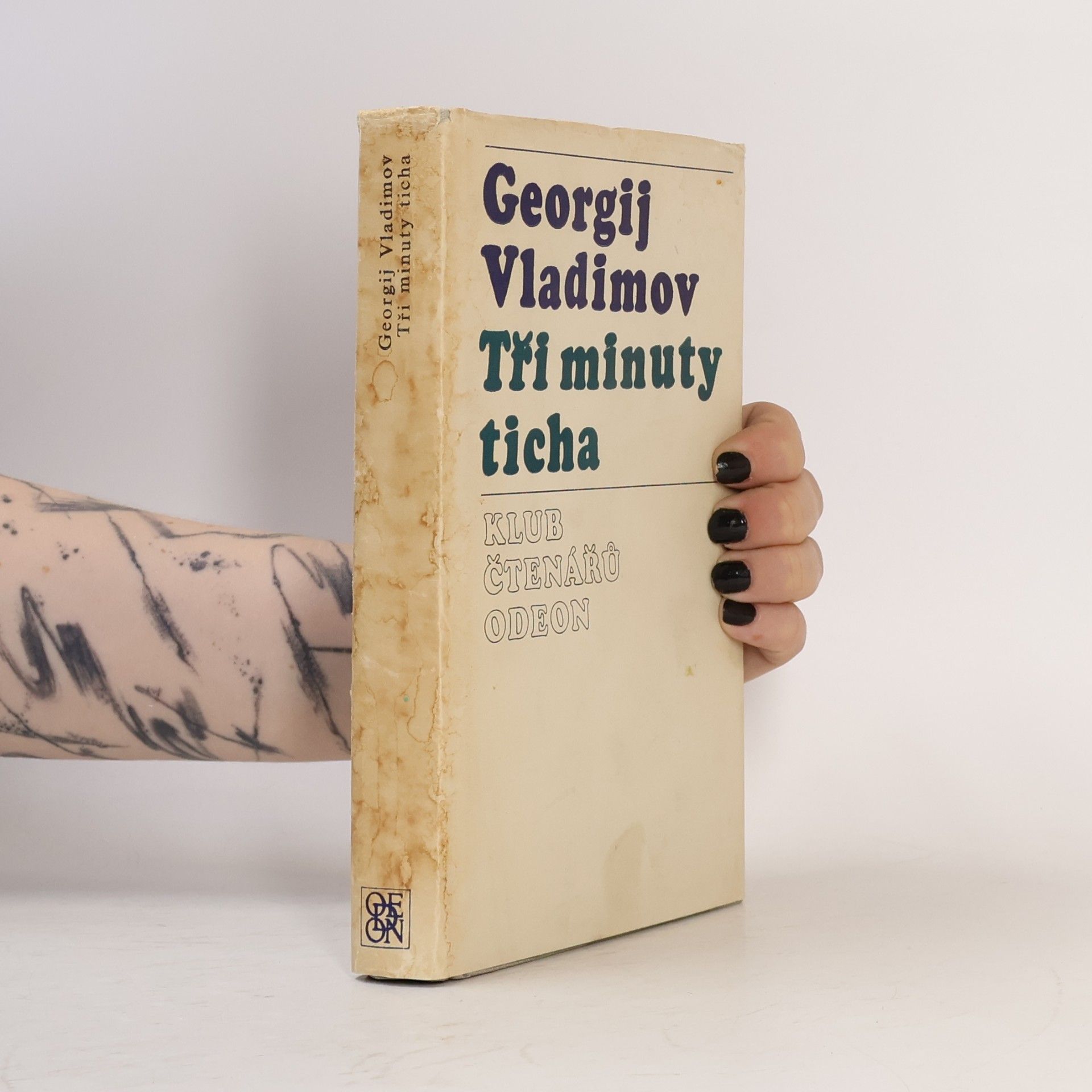 Georgij Vladimov Tři minuty ticha