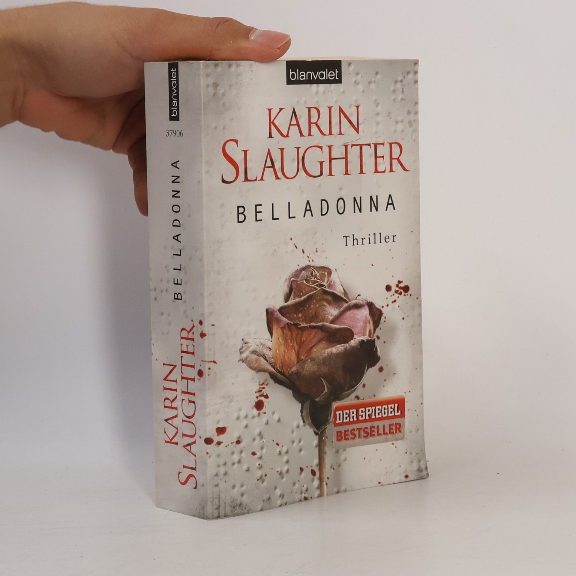 Karin Slaughter Belladonna
