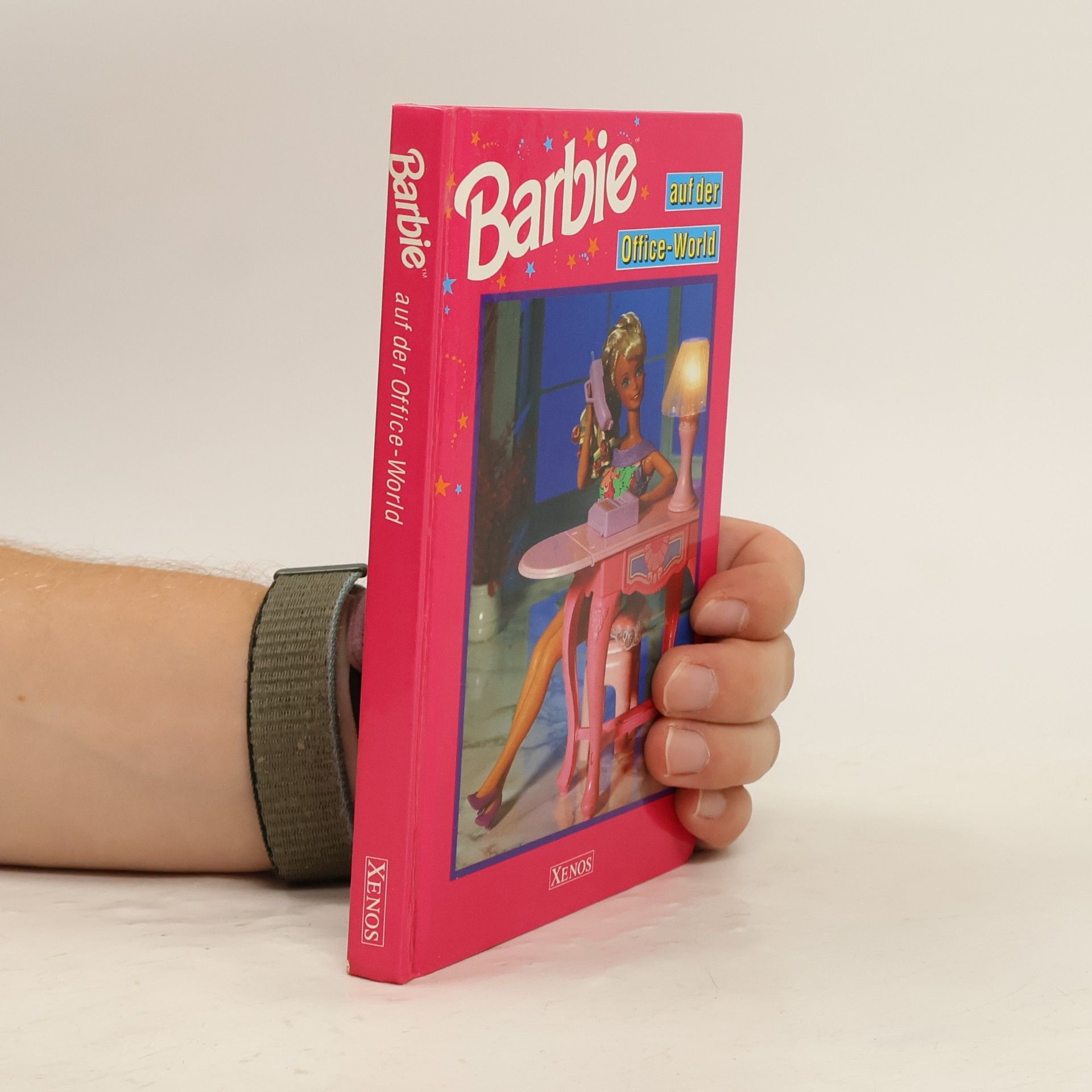 Barbie auf der Office-World