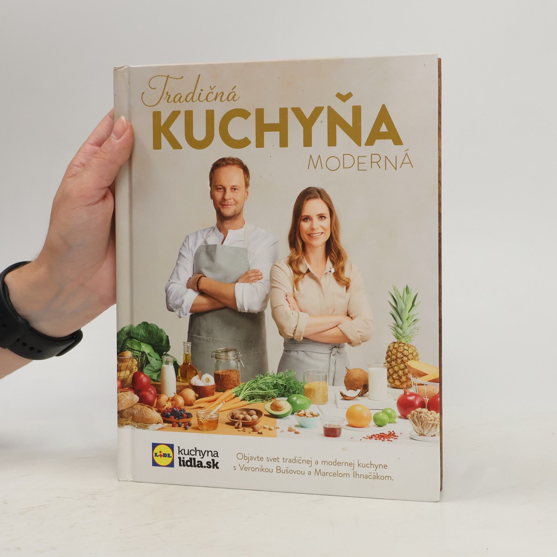 Veronika Bušová Tradičná kuchyňa moderná