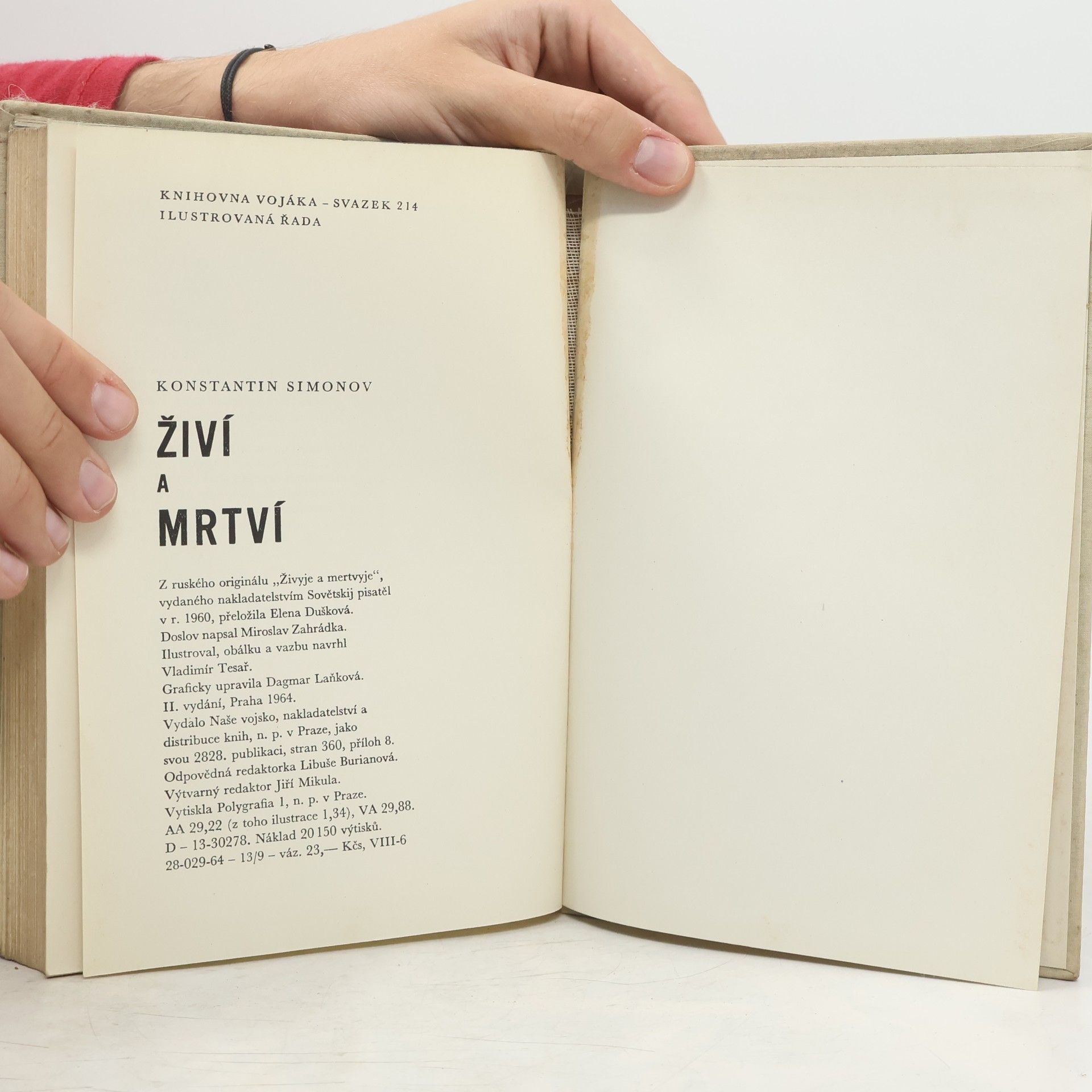 Konstantin Simonow Živí a mrtví