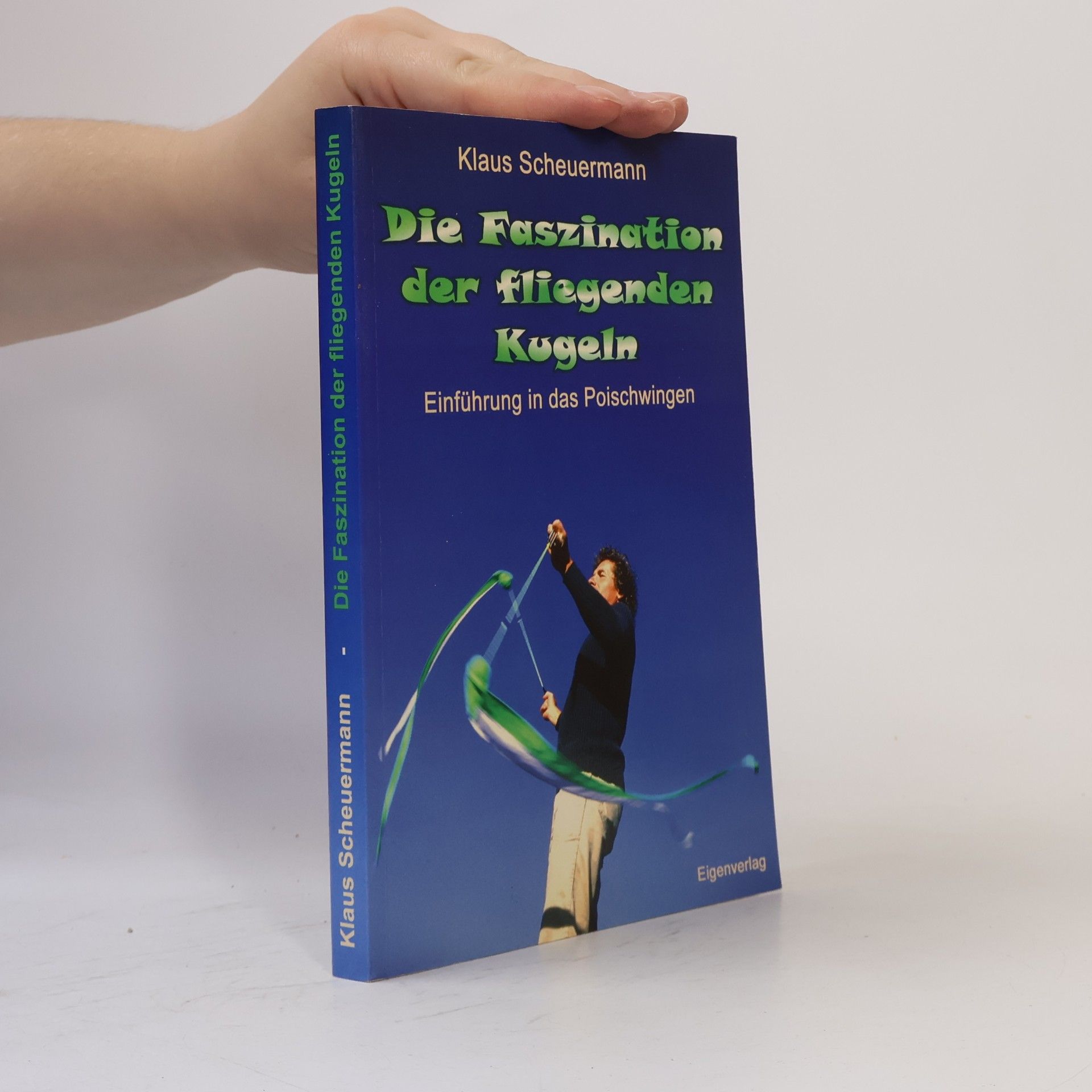 Klaus Scheuermann Die Faszination der fliegenden Kugeln