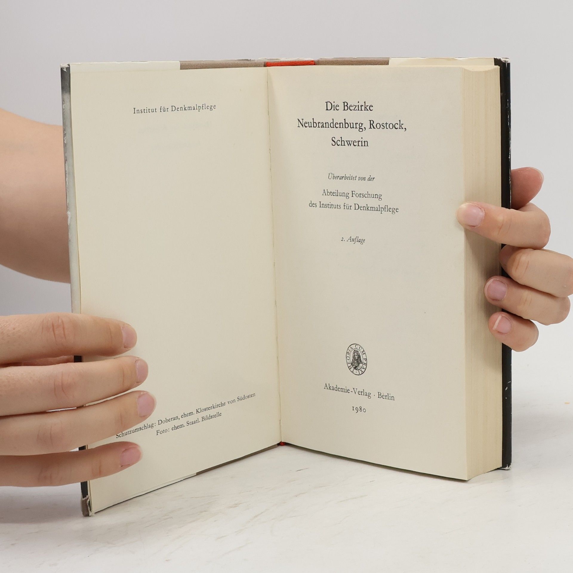 Autorenkollektiv Handbuch der deutschen Kunstdenkmäler: Die Bezirke Neubrandenburg, Rostock, Schwerin