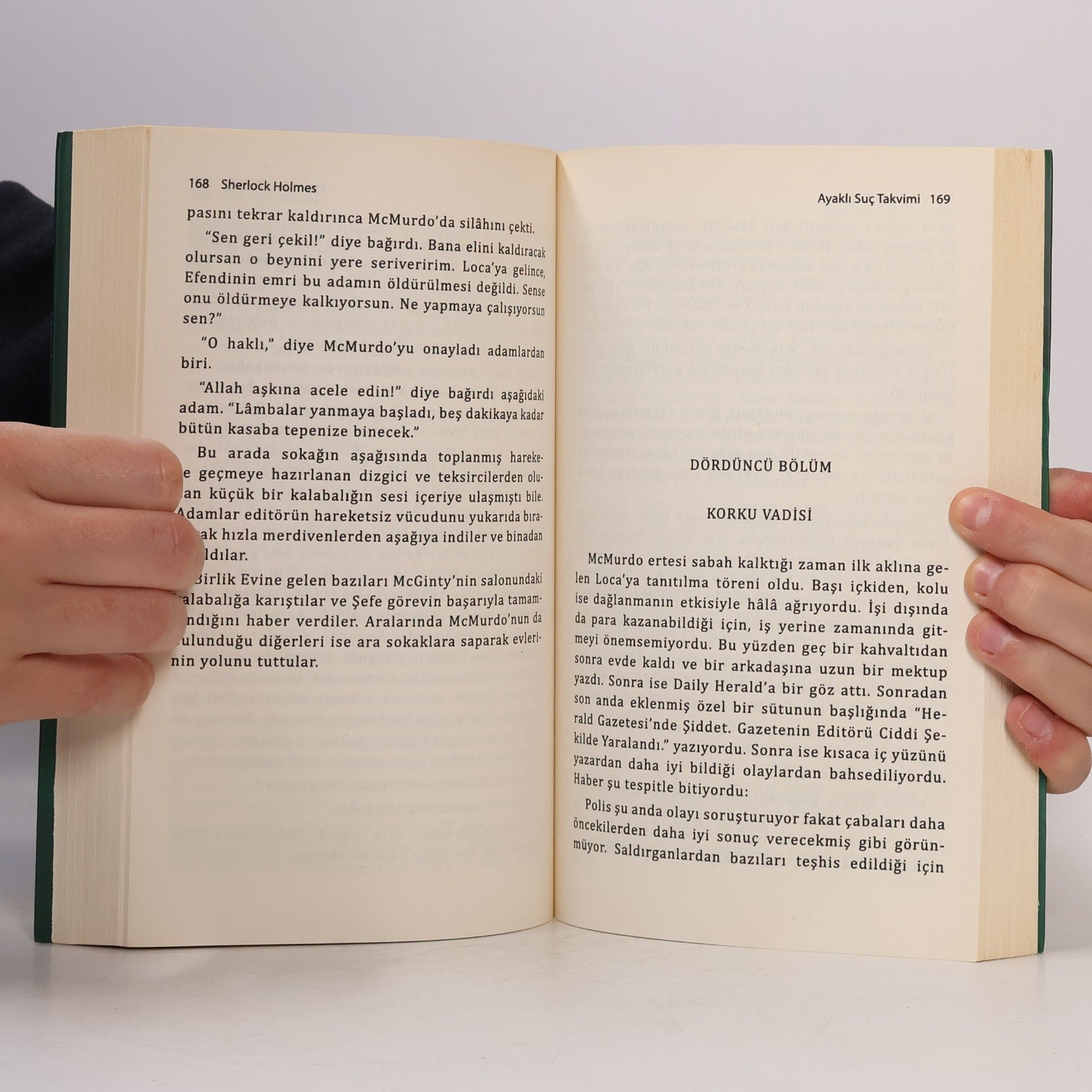 Arthur Conan Doyle Sherlock Holmes: Ayaklı Suç Takvimi
